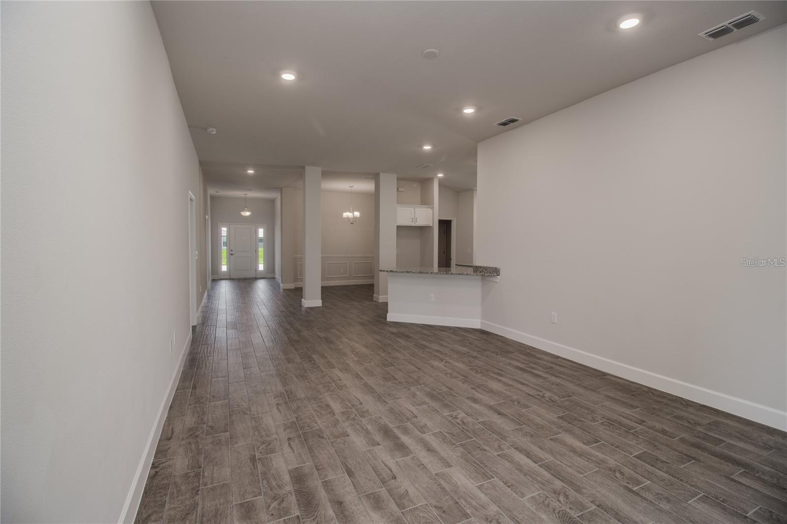 Image 10 of 23 For 5108 Villa Crest Way