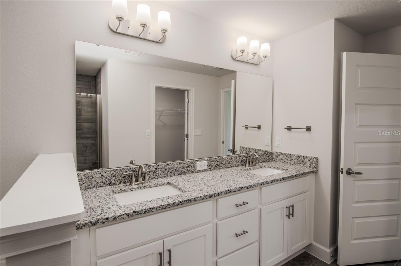 Image 14 of 23 For 5108 Villa Crest Way