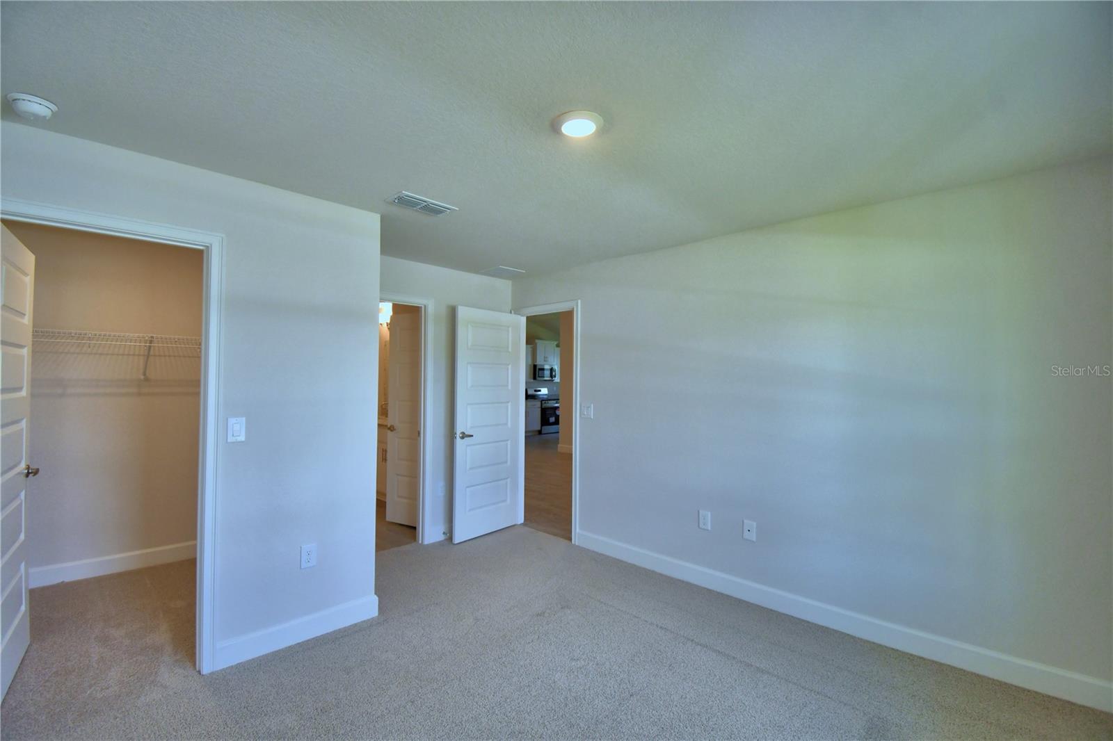 Image 38 of 73 For 5108 Villa Crest Way