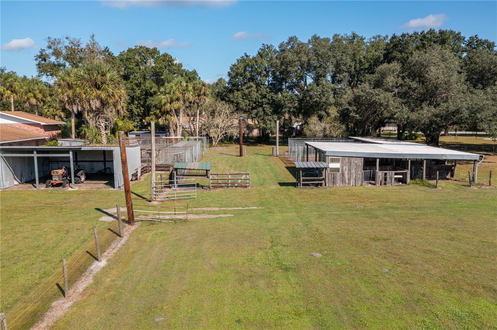 Listing photo id 11 for 4911 Sam Allen Road