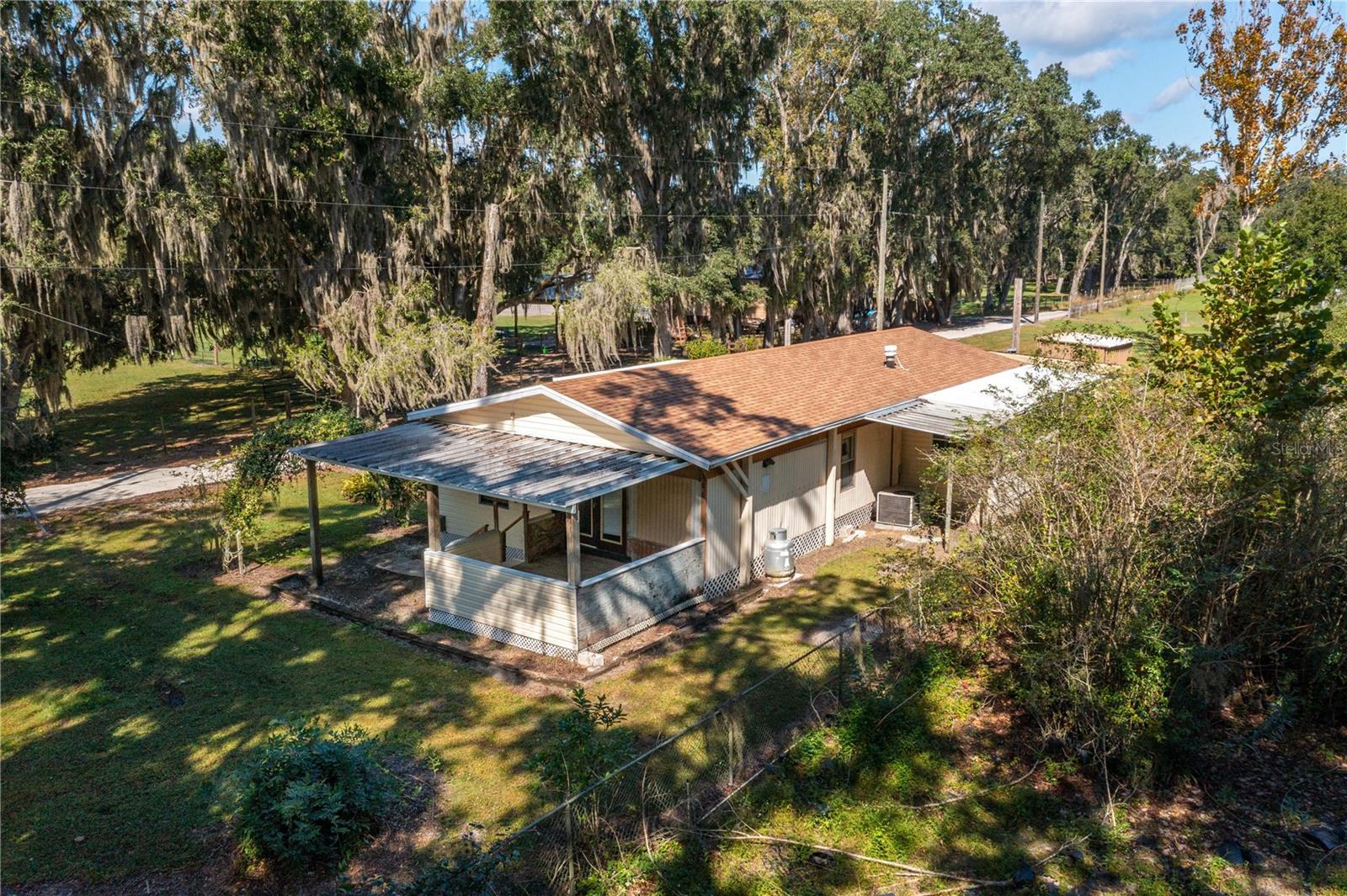 Listing photo id 6 for 4911 Sam Allen Road