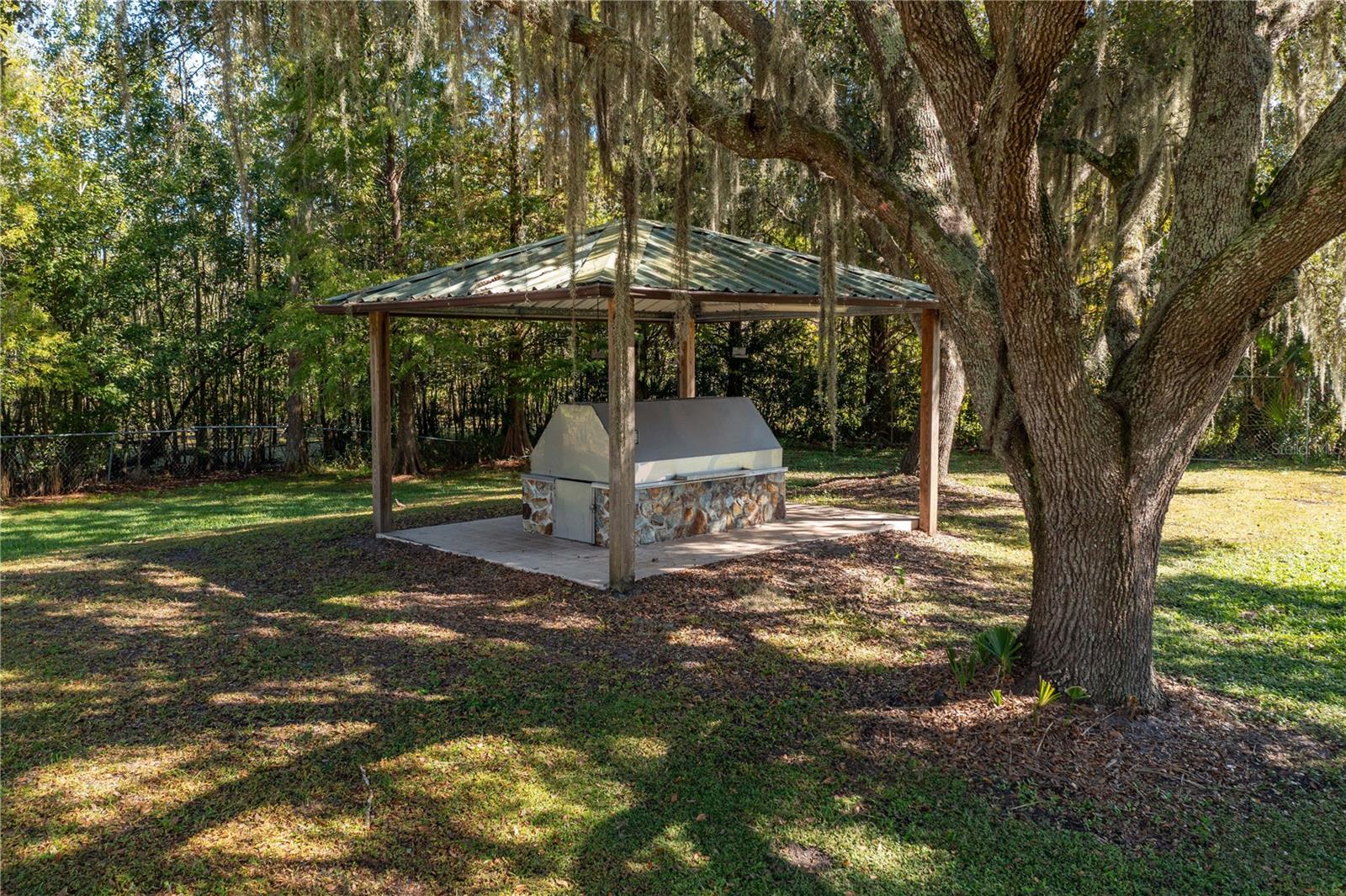 Listing photo id 7 for 4911 Sam Allen Road