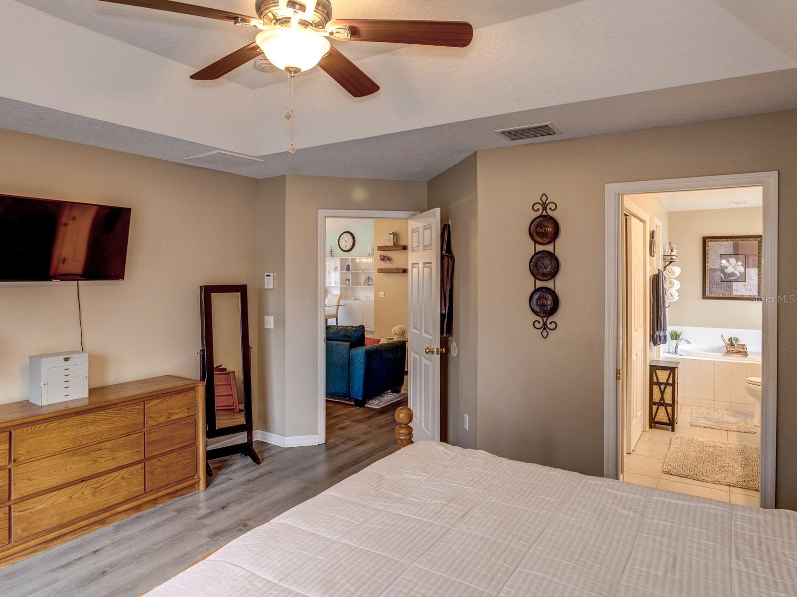 Image 16 of 54 For 731 Lake Clark Court