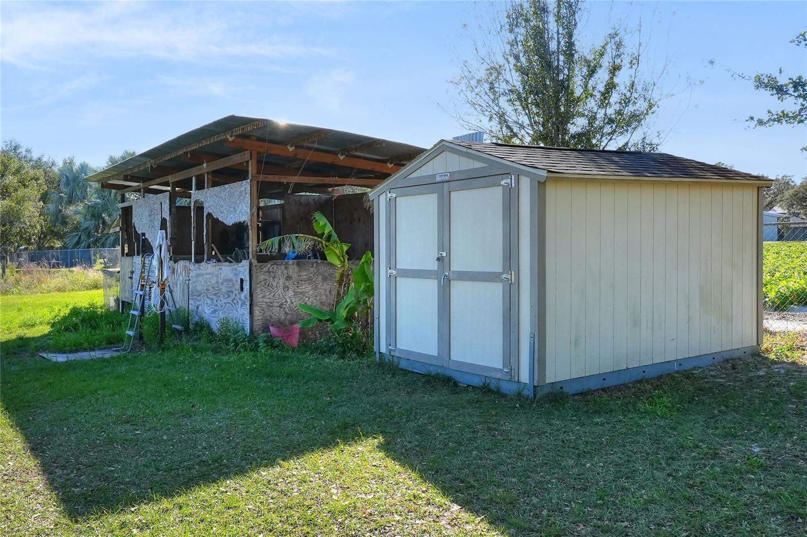 Listing photo id 36 for 3605 Citrus Tree Court