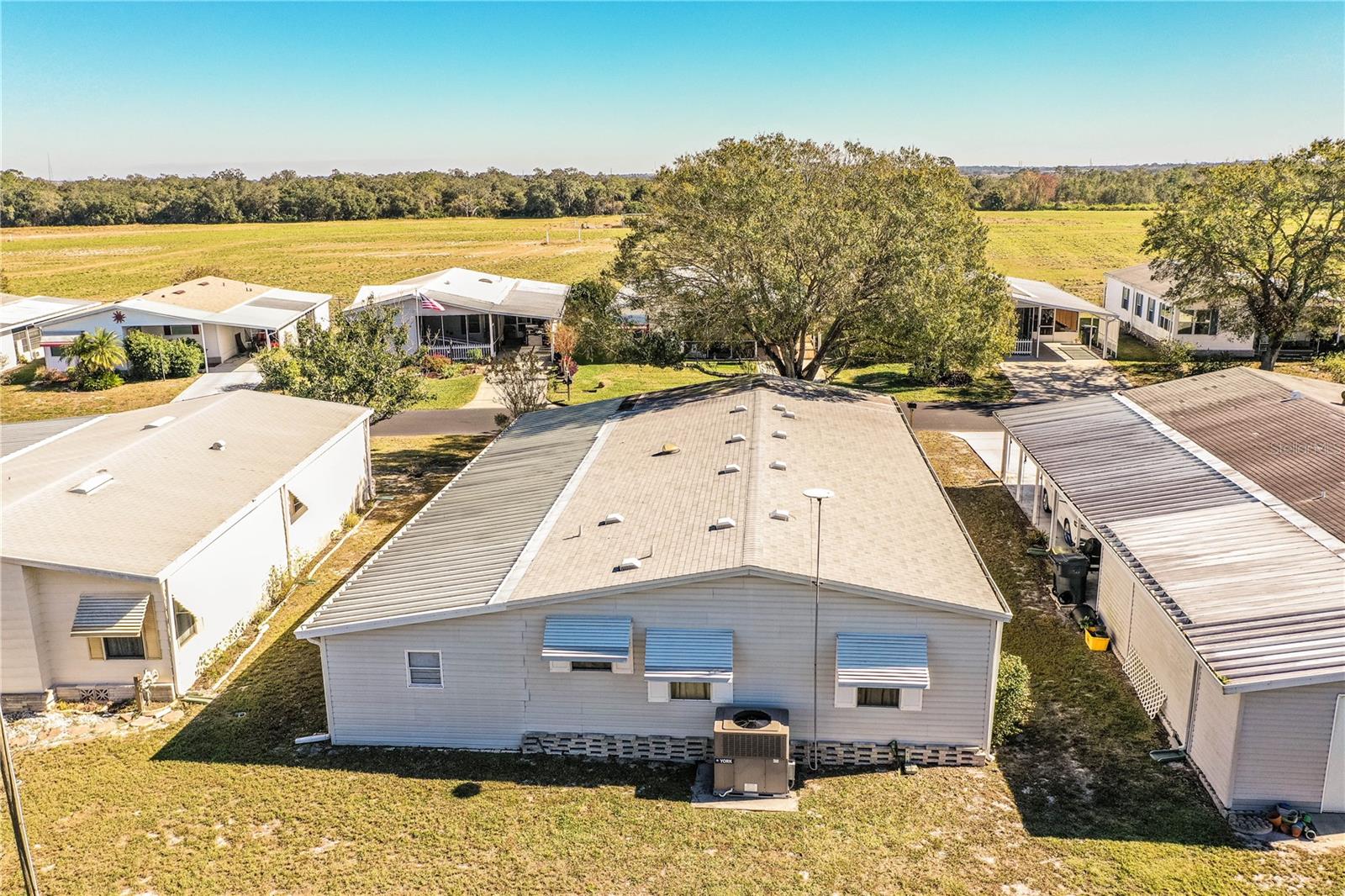 Image 8 of 72 For 6122 Grand Oaks Drive Se