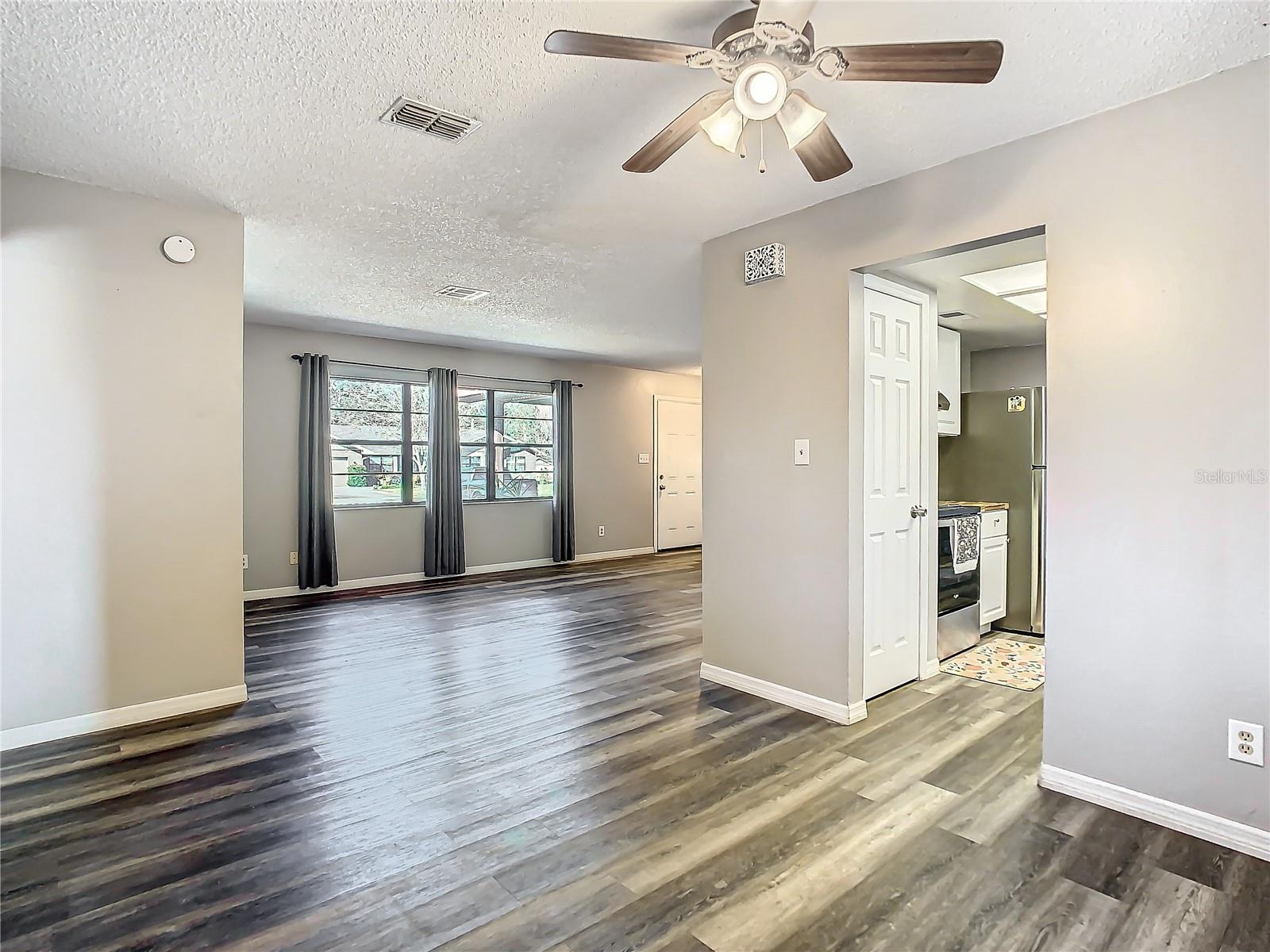Image 14 of 56 For 7801 Rolling Grove Drive W