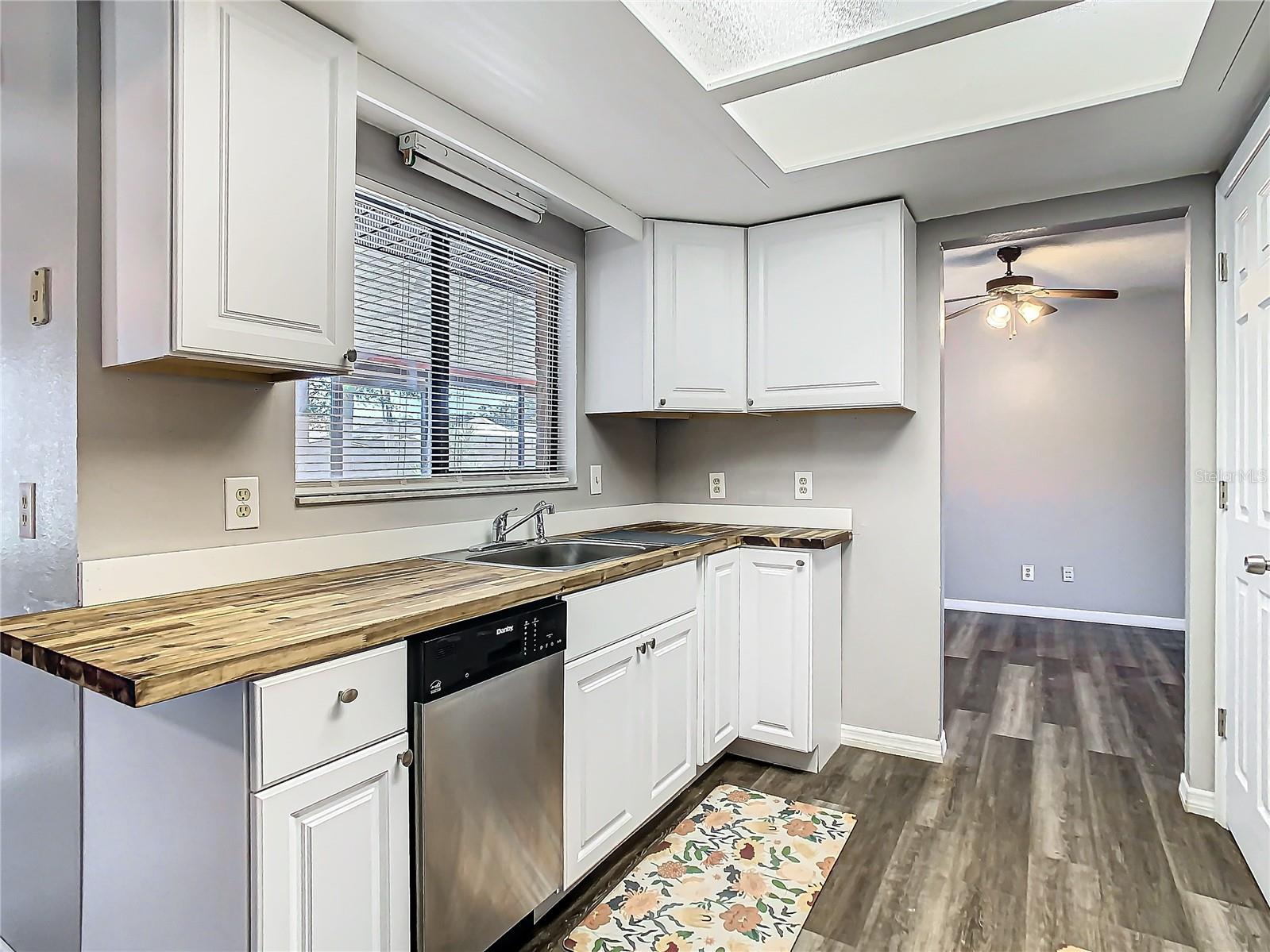 Image 18 of 56 For 7801 Rolling Grove Drive W