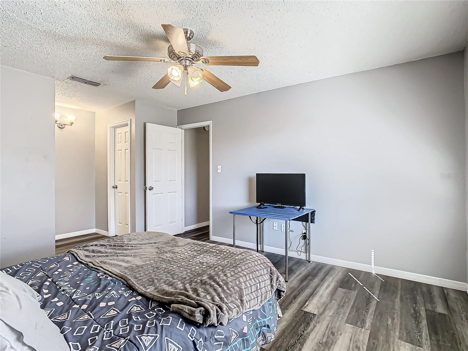 Image 27 of 56 For 7801 Rolling Grove Drive W