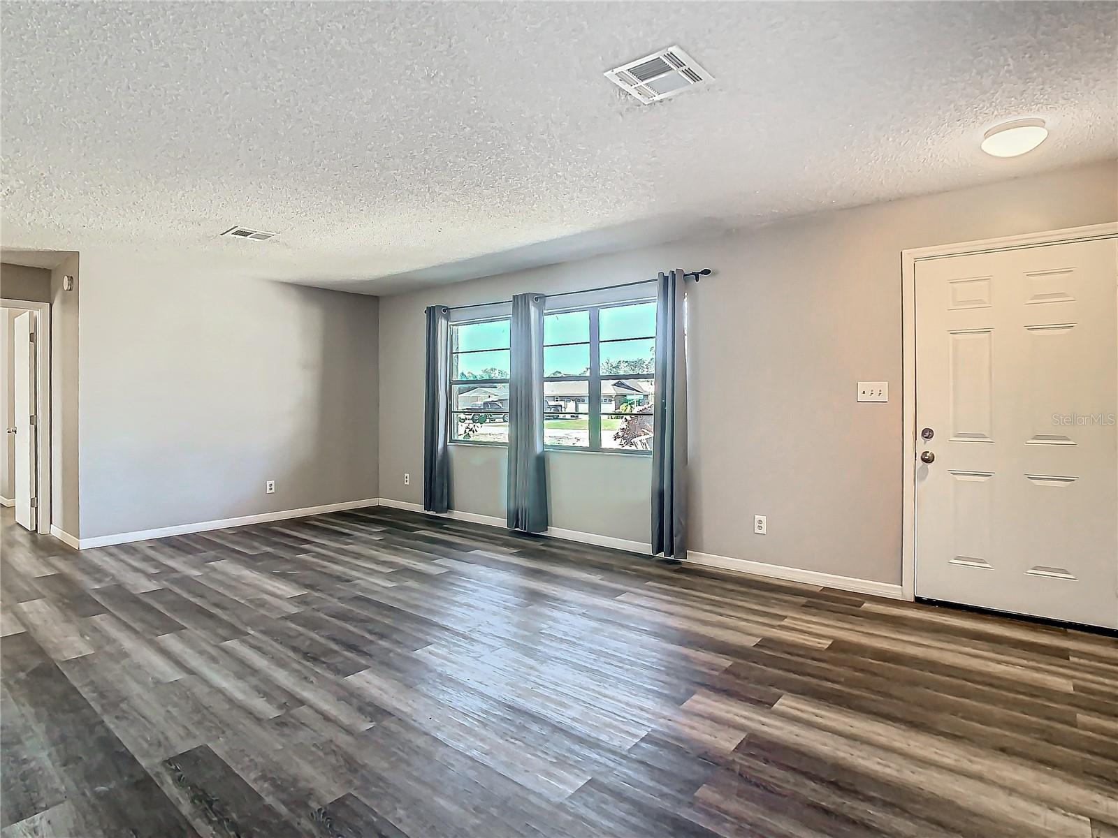 Image 9 of 56 For 7801 Rolling Grove Drive W