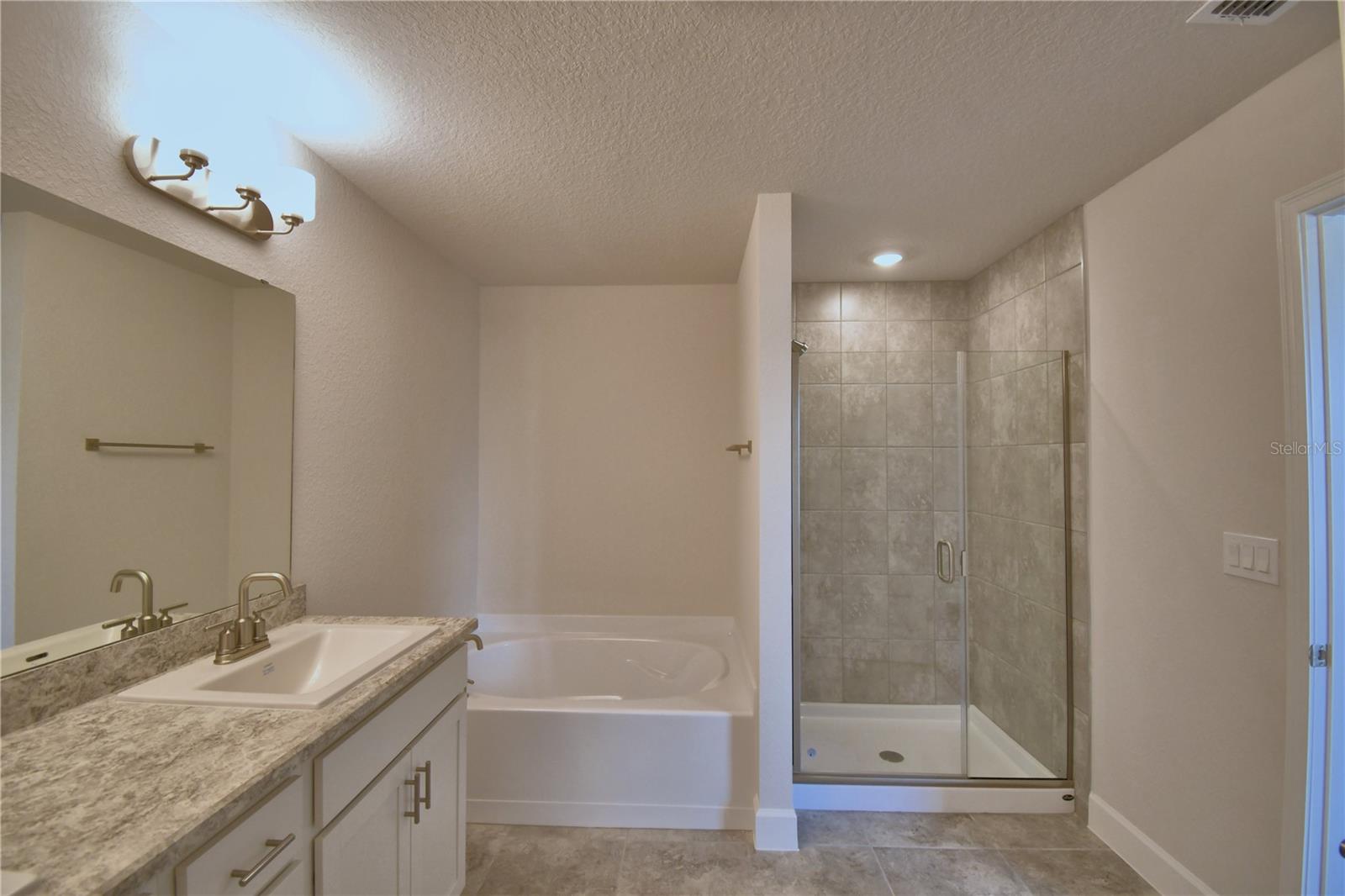 Image 47 of 53 For 1509 Leamington Lane