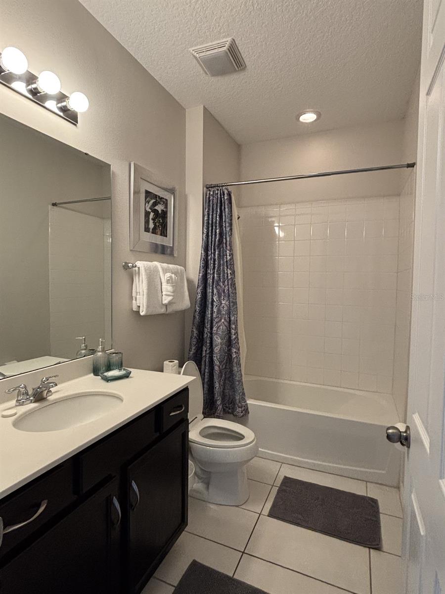 Image 18 of 62 For 1559 Carey Palm Circle