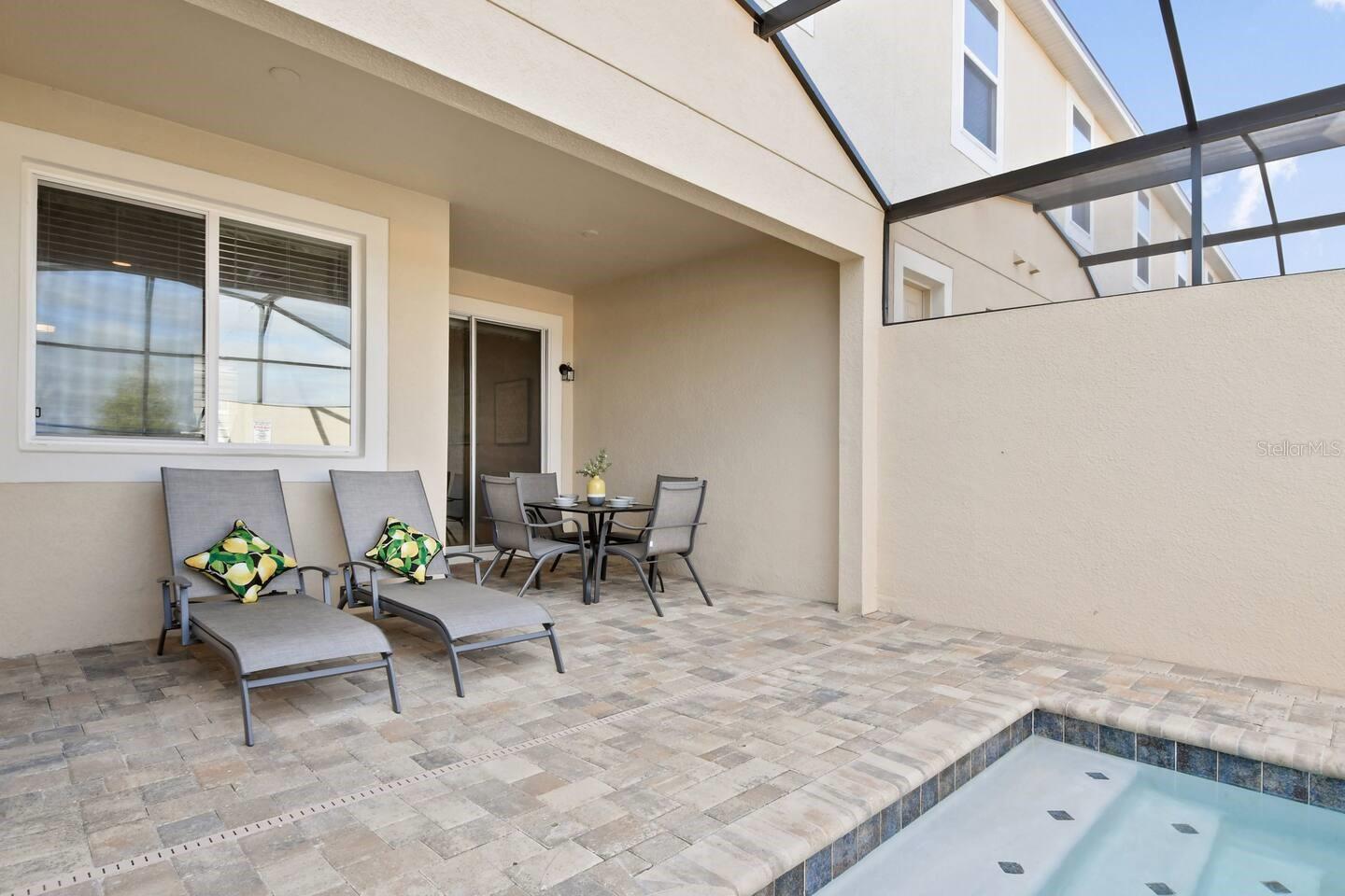 Image 26 of 62 For 1559 Carey Palm Circle