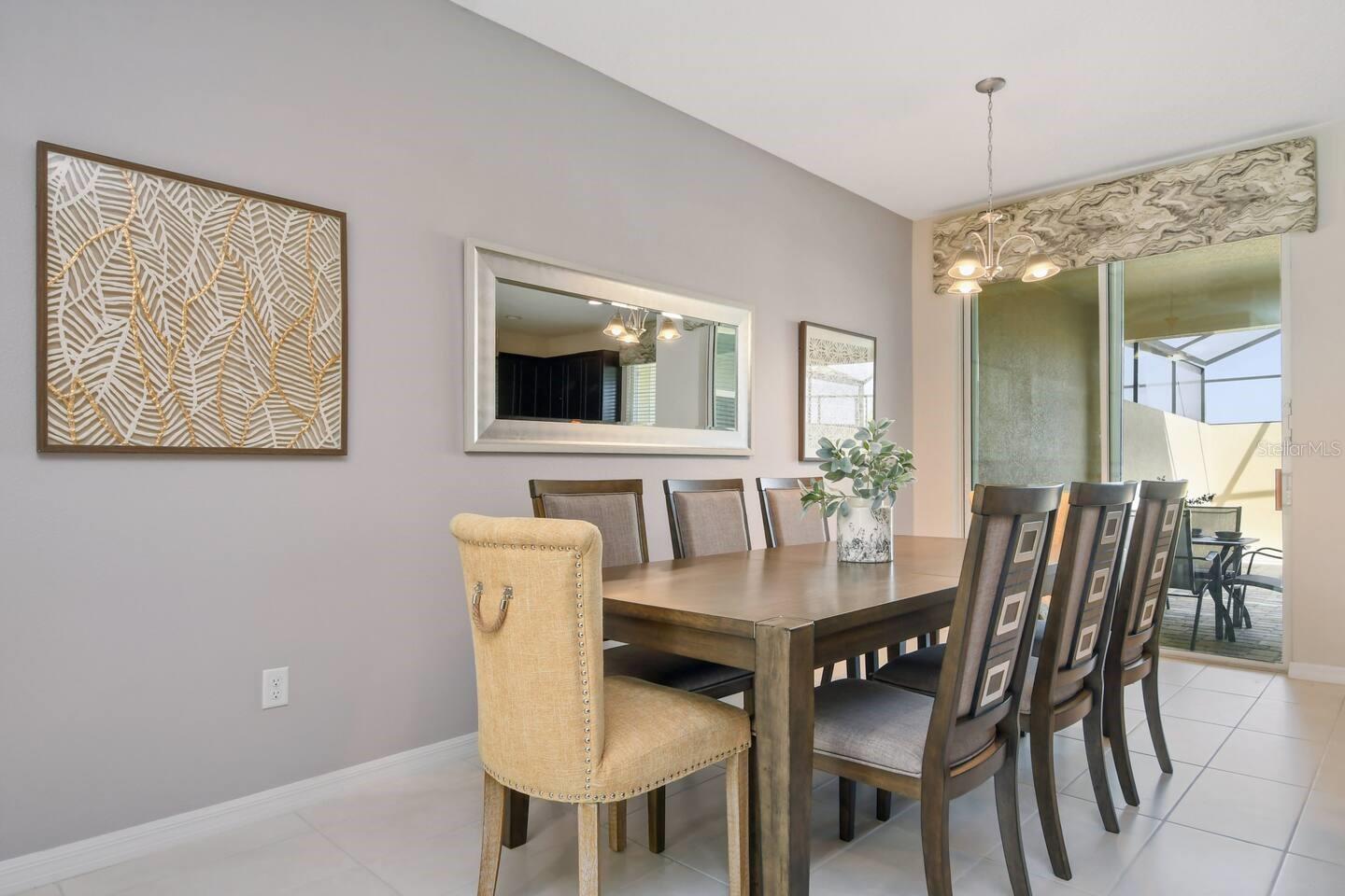 Image 3 of 62 For 1559 Carey Palm Circle