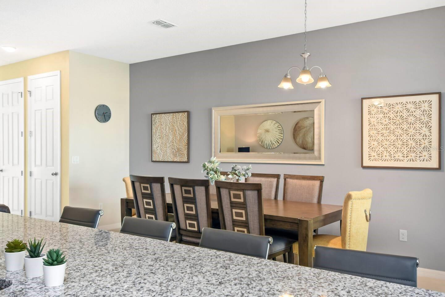 Image 4 of 62 For 1559 Carey Palm Circle