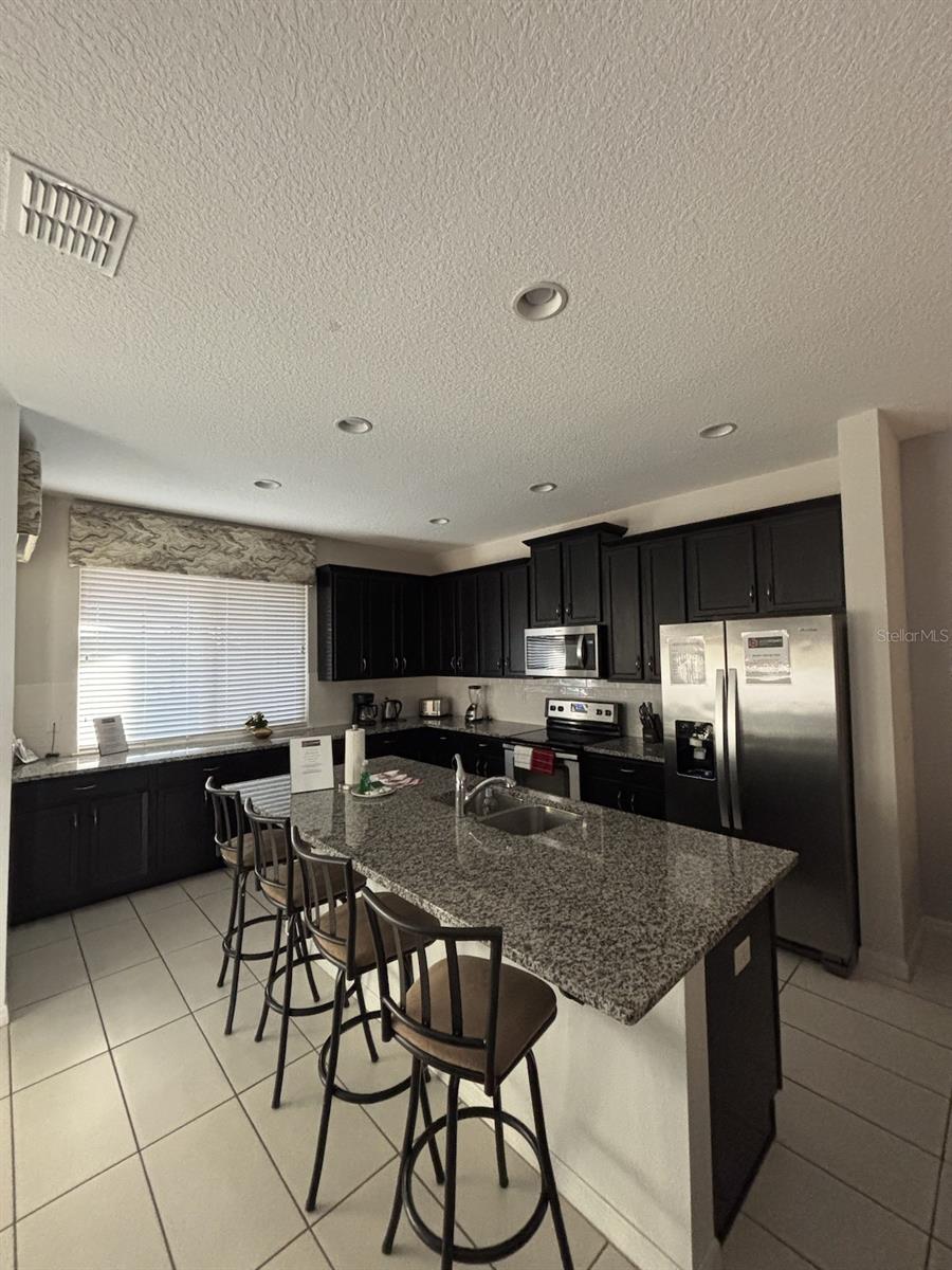 Image 7 of 62 For 1559 Carey Palm Circle