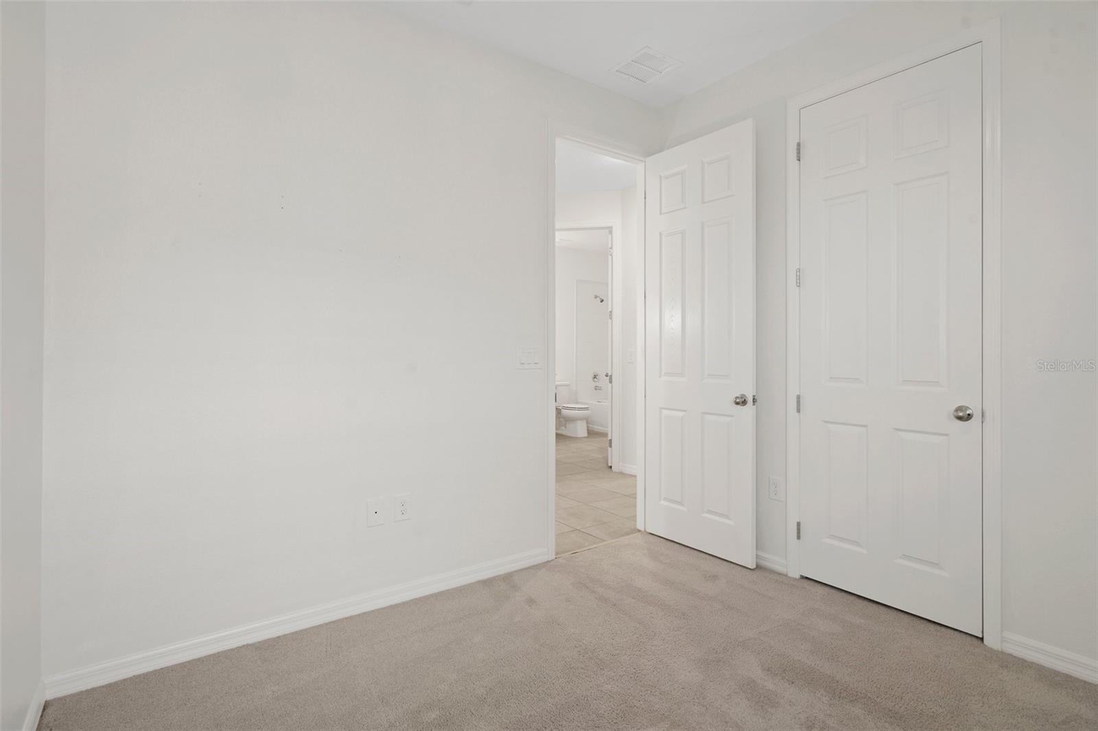 Image 34 of 53 For 4108 Solamor Street