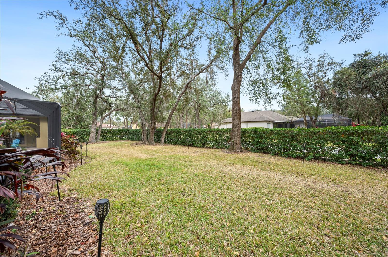 Listing photo id 69 for 6011 Hammock Hill Avenue