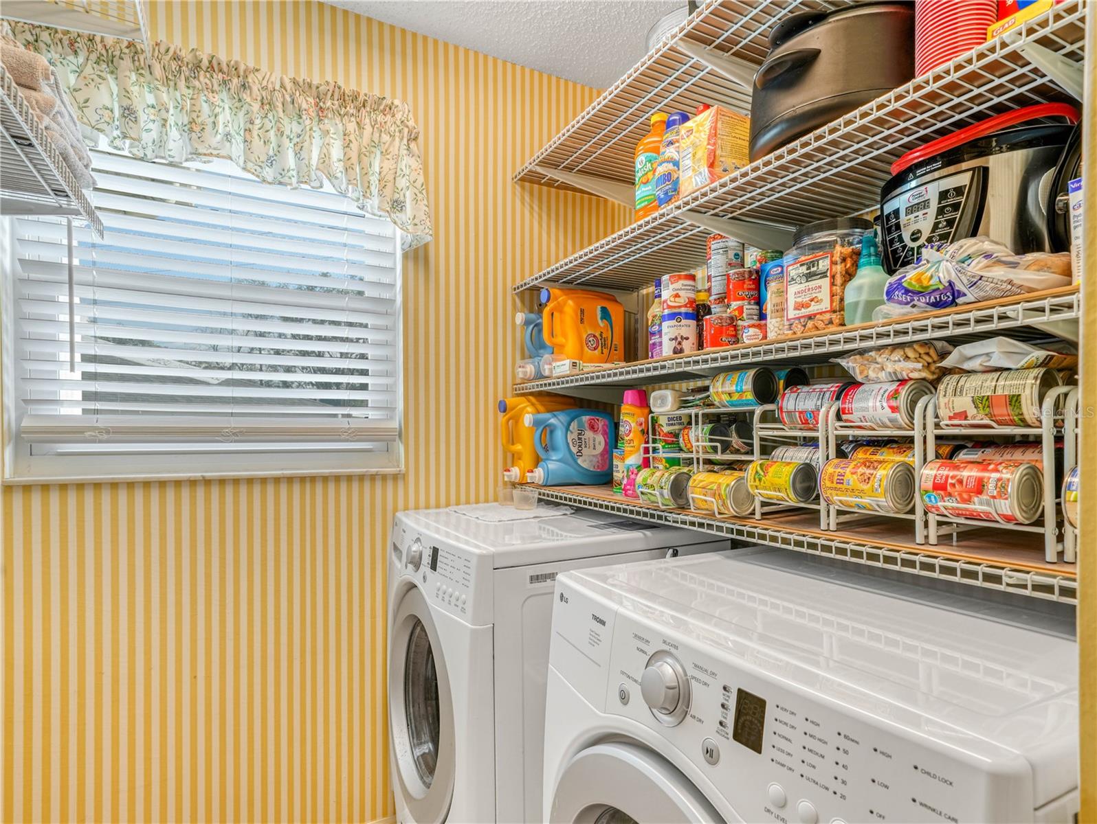Image 9 of 23 For 1007 Canary Circle S