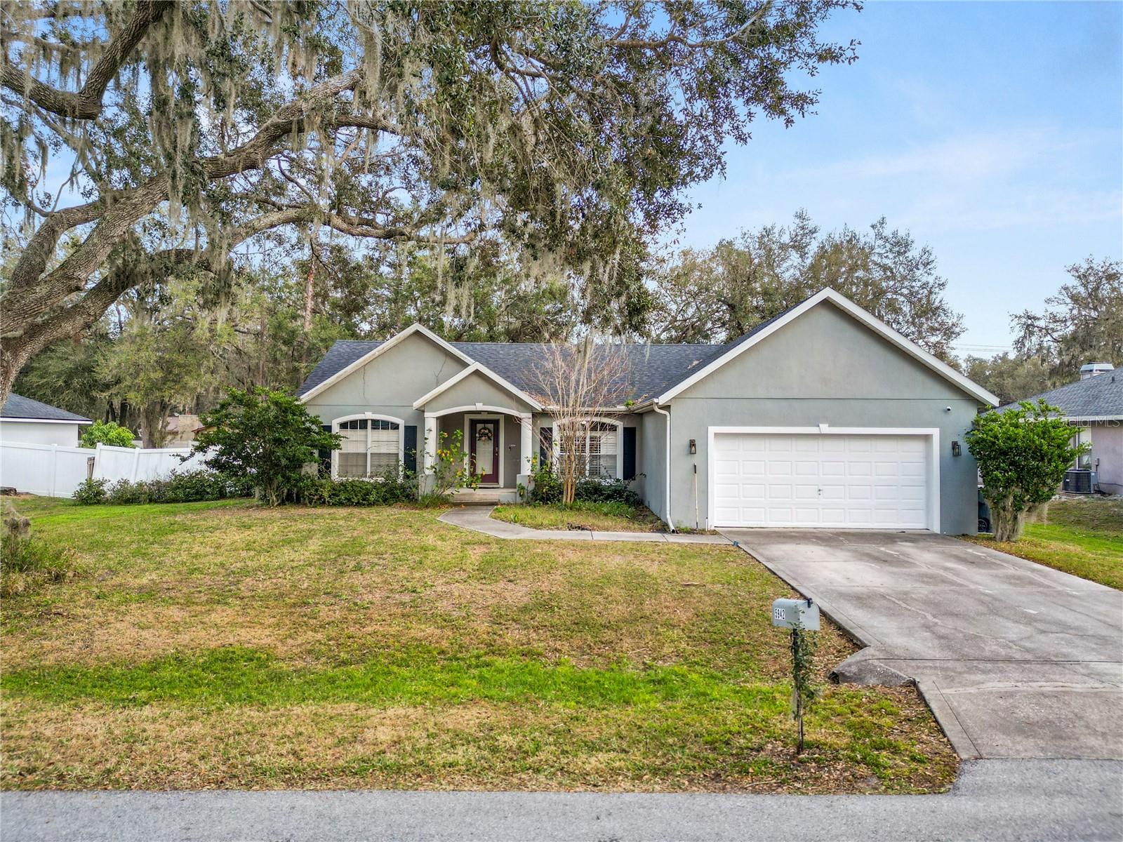 Details for 5942 White Tail Loop, LAKELAND, FL 33811