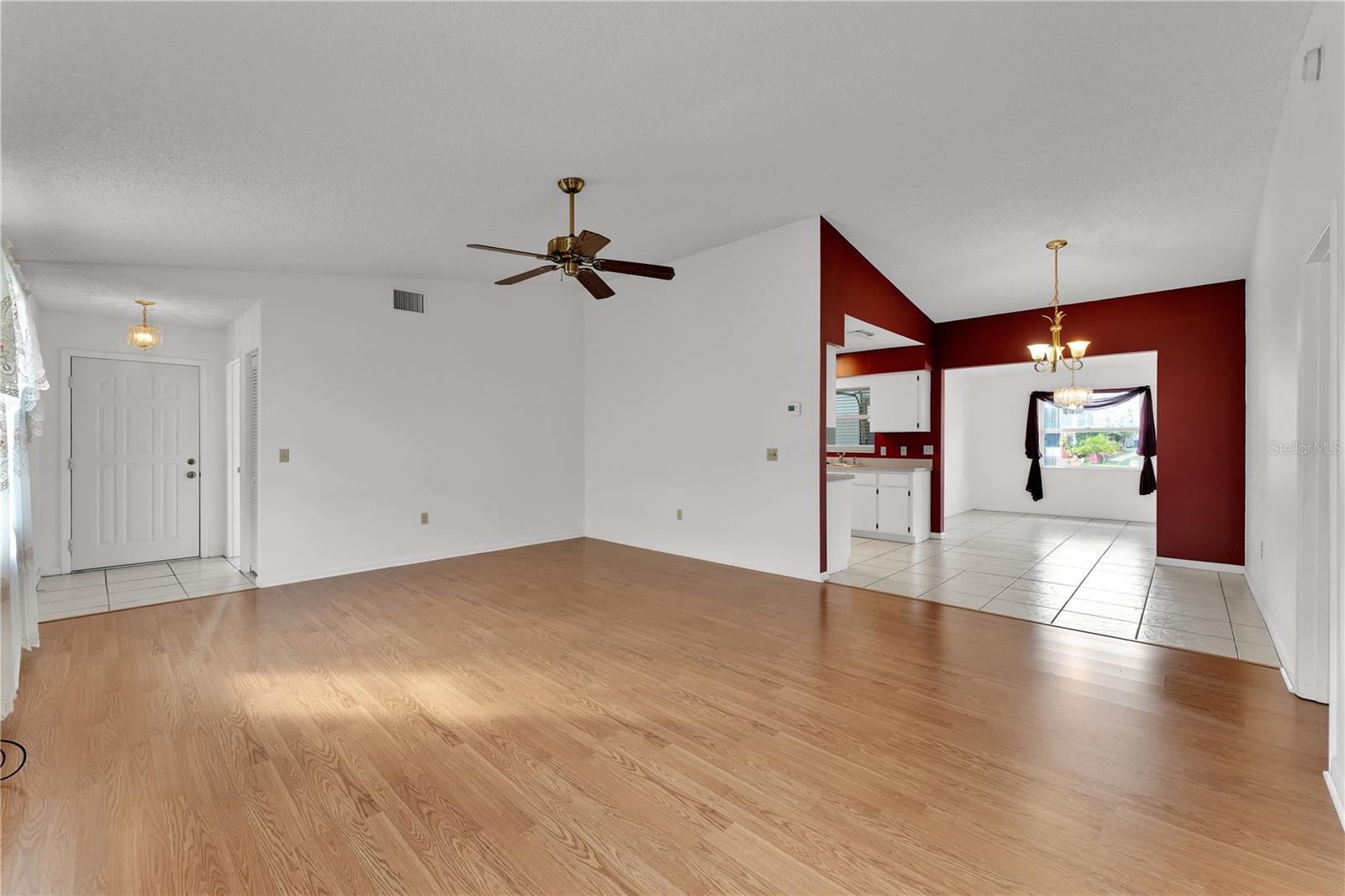 Image 8 of 62 For 3102 Pebble Bend Drive