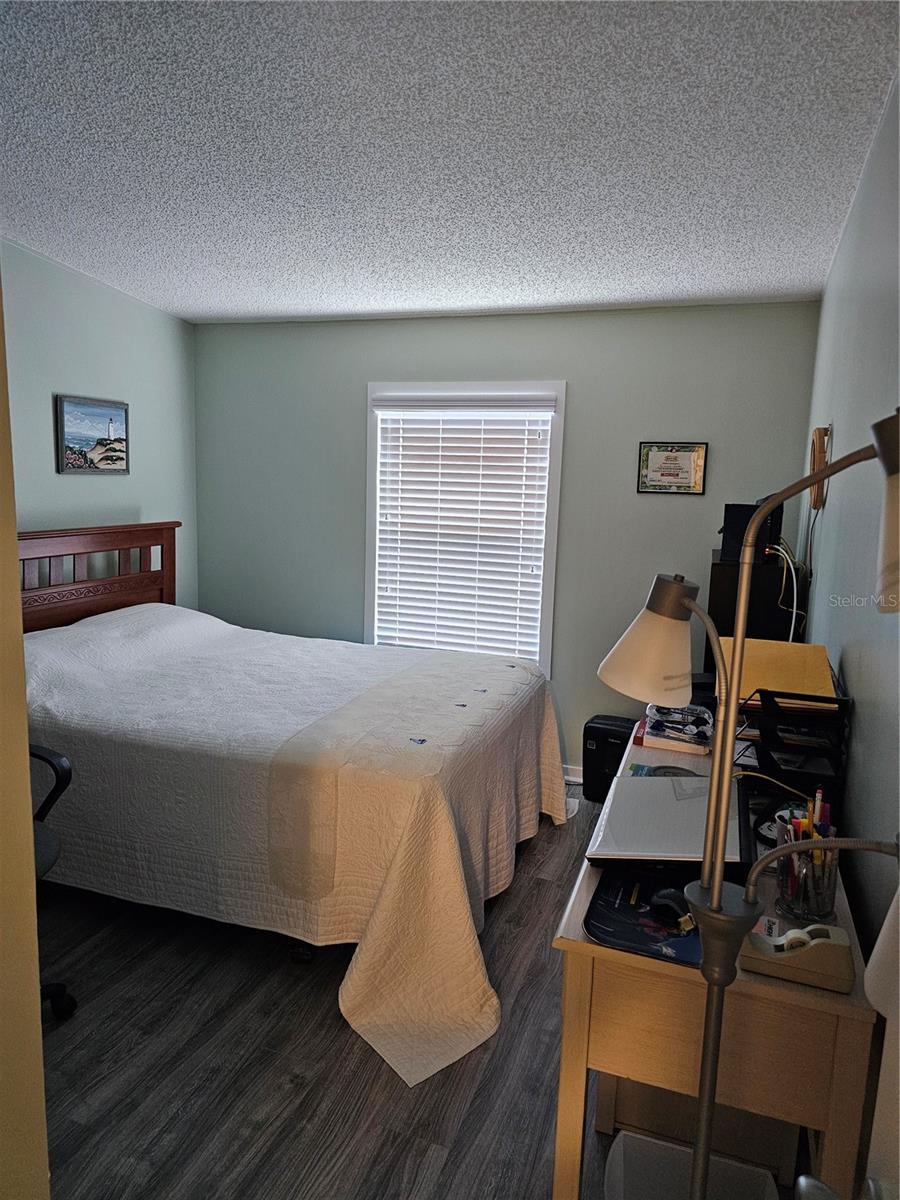 Image 5 of 9 For 371 Melbourn Drive