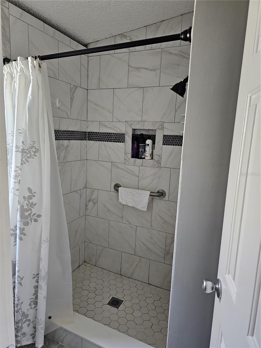 Image 9 of 9 For 371 Melbourn Drive