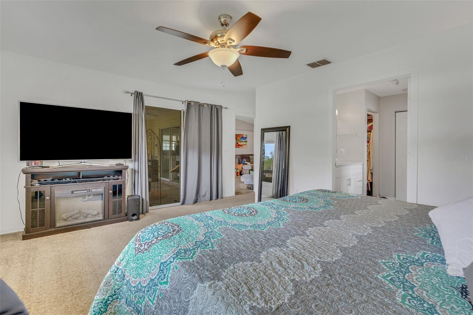 Image 15 of 34 For 2173 Mission Hills Drive
