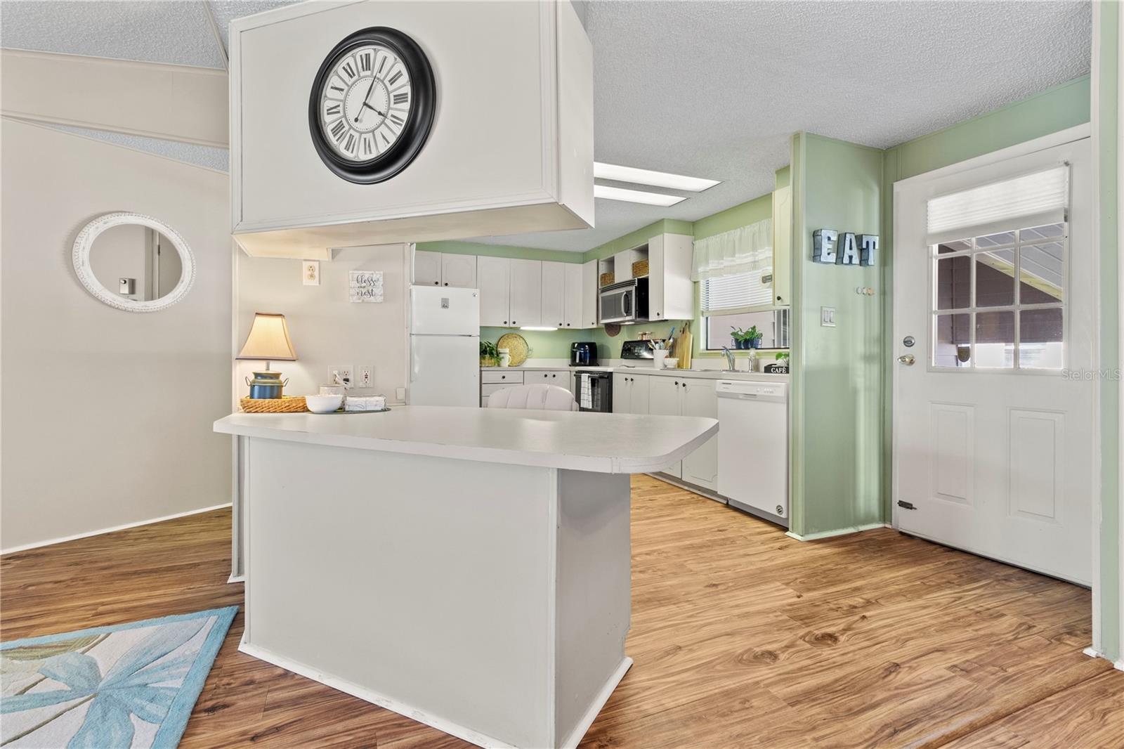 Image 14 of 47 For 4911 Colonnades Club Boulevard