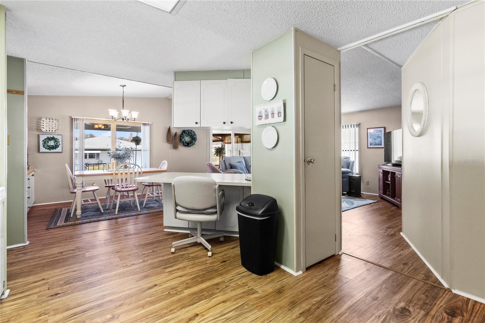 Image 16 of 47 For 4911 Colonnades Club Boulevard