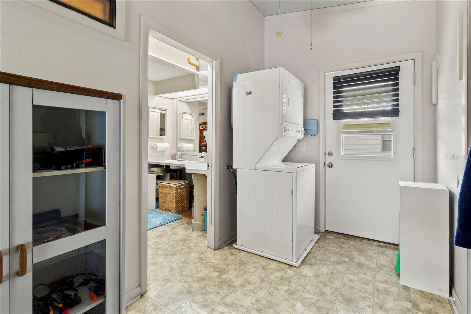 Image 30 of 47 For 4911 Colonnades Club Boulevard