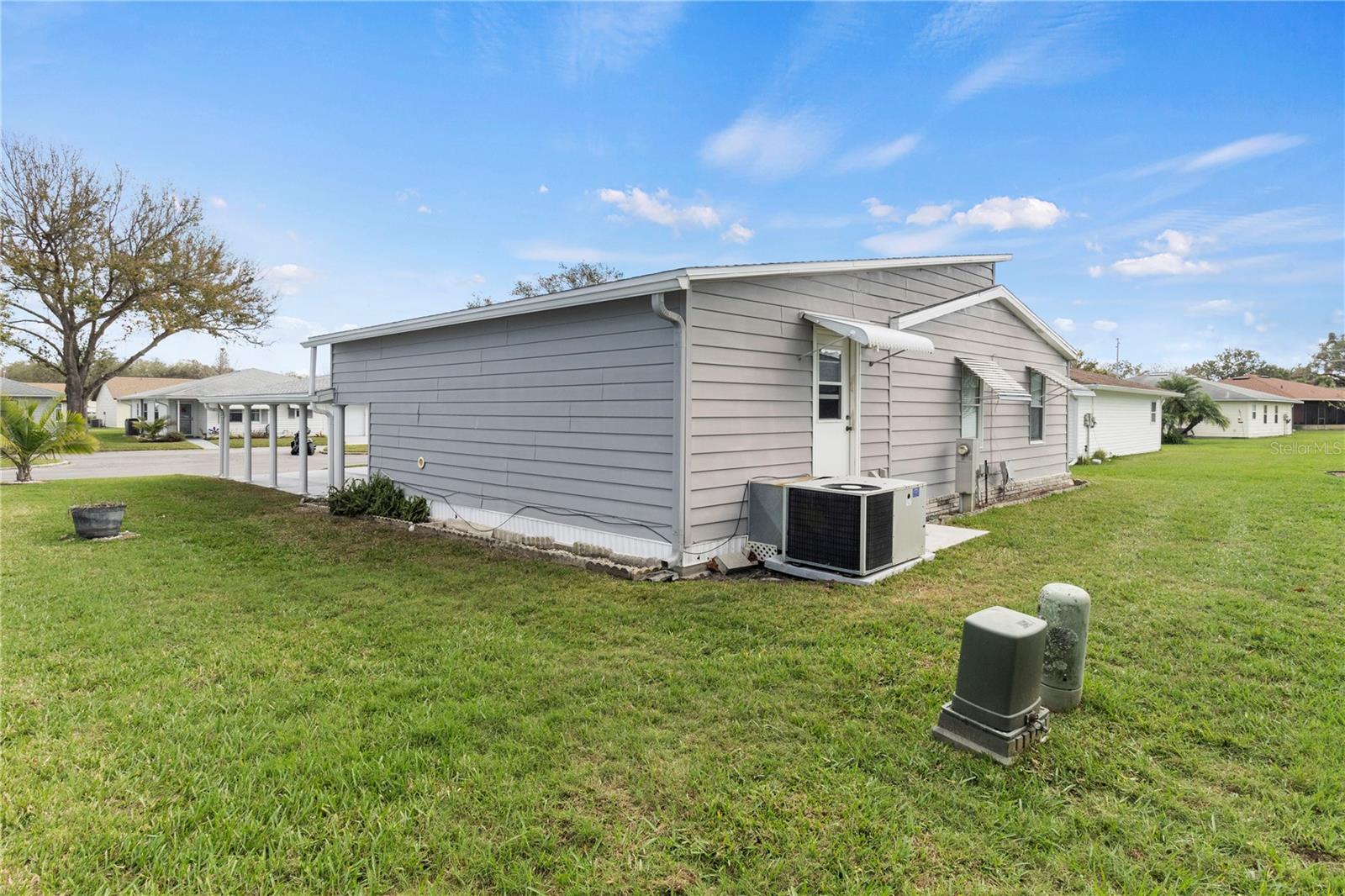 Image 36 of 47 For 4911 Colonnades Club Boulevard