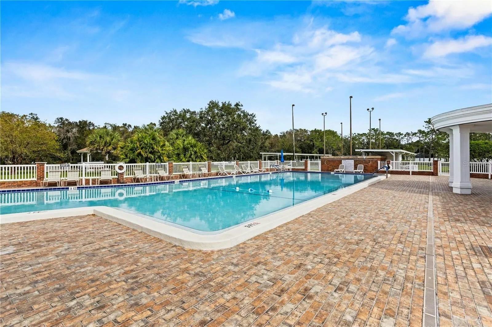 Image 40 of 47 For 4911 Colonnades Club Boulevard