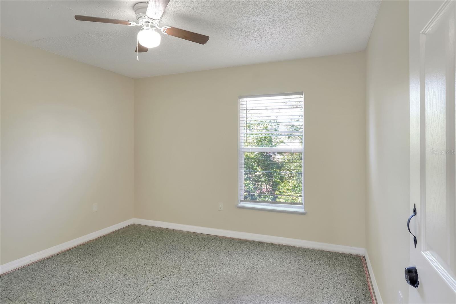 Image 40 of 53 For 186 Rosedale Drive