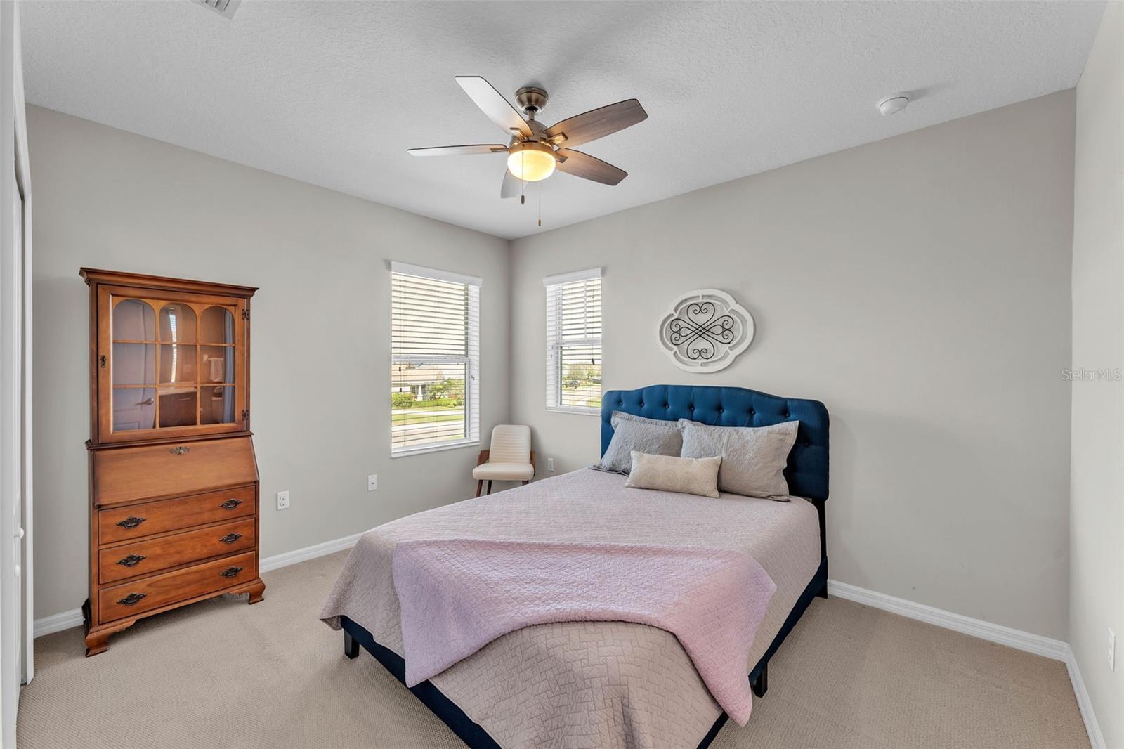 Listing photo id 41 for 7048 White Willow Court