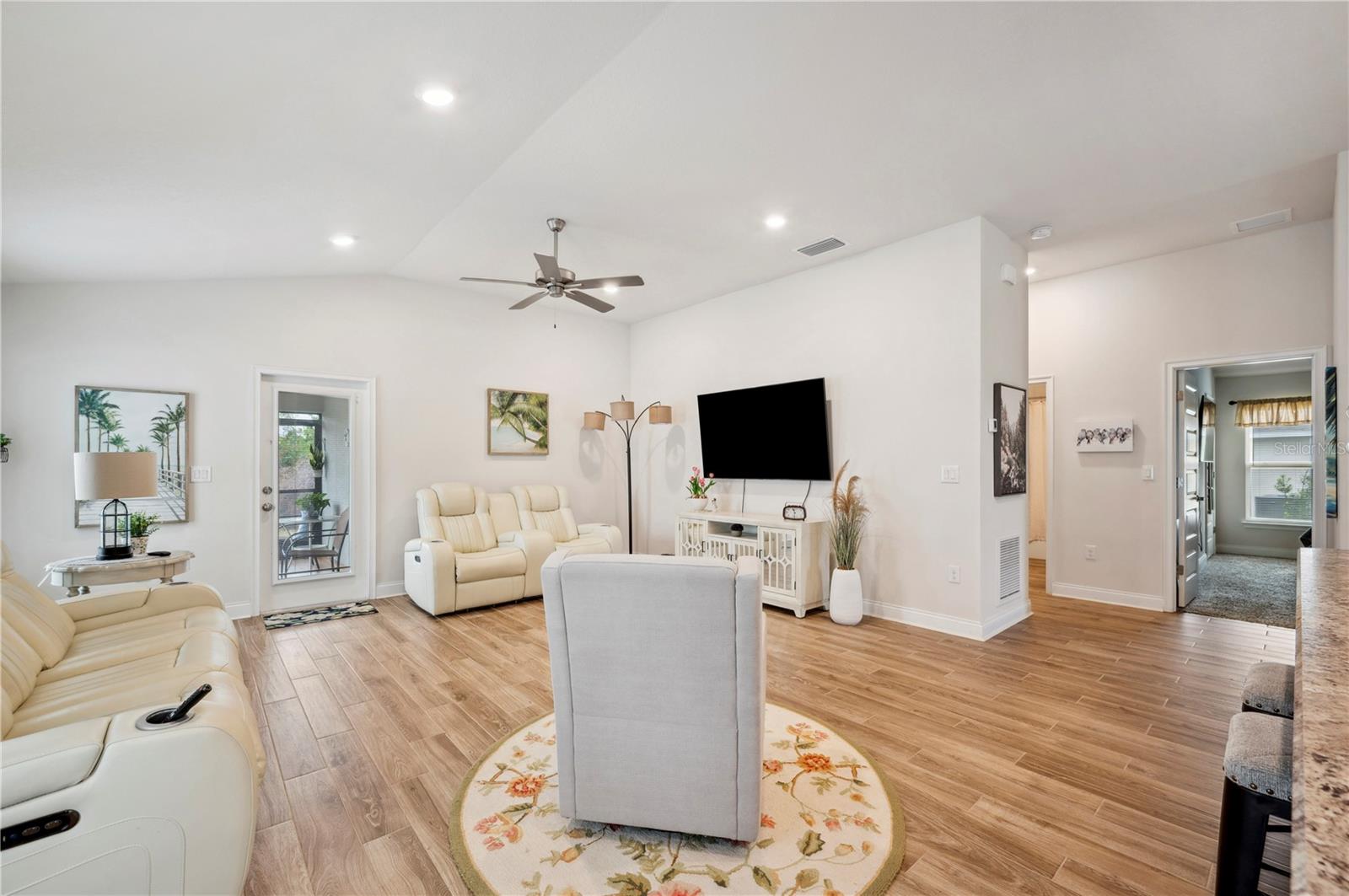Image 16 of 40 For 2085 Pecos Drive