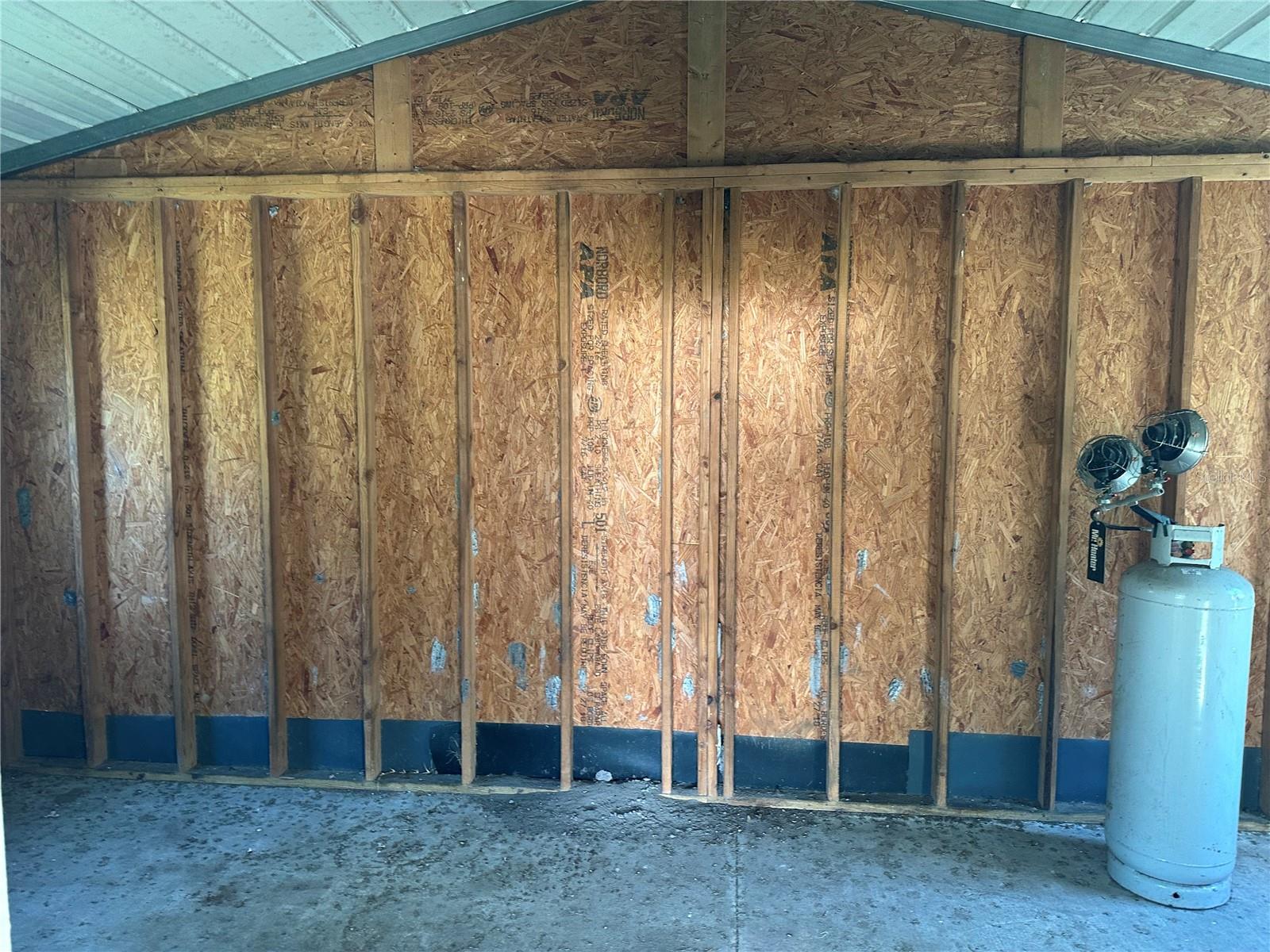 Image 18 of 27 For 104 Wildlife Trail