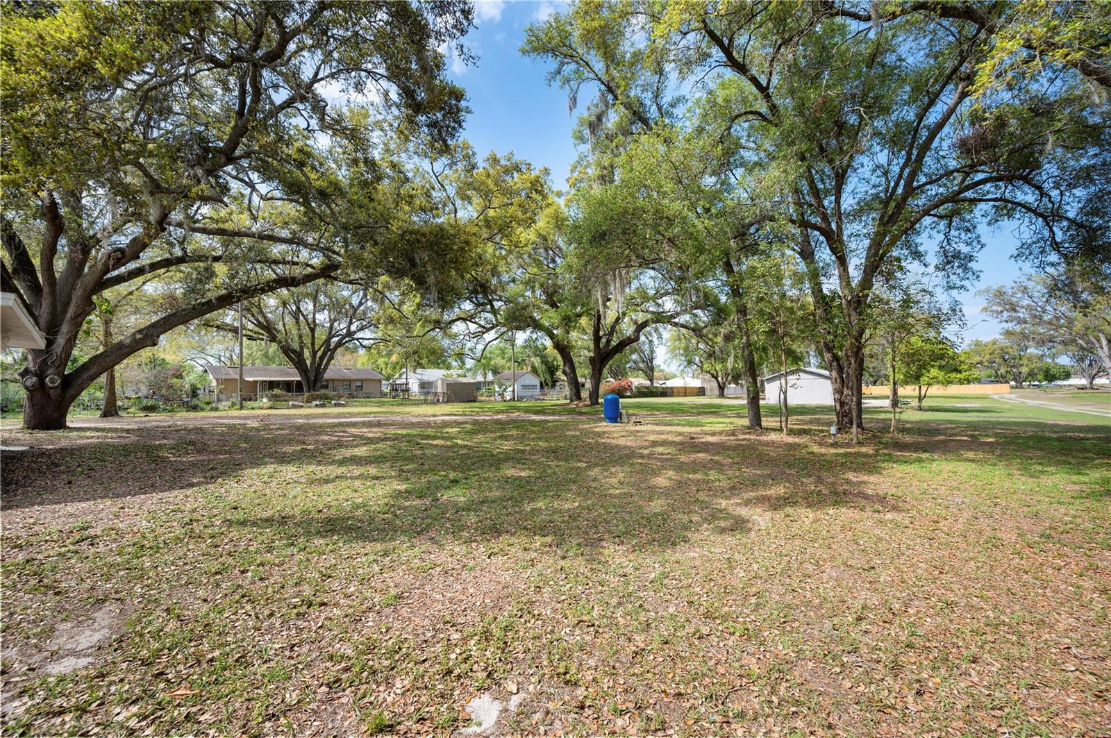 Image 28 of 36 For 1310 Walt Williams Road