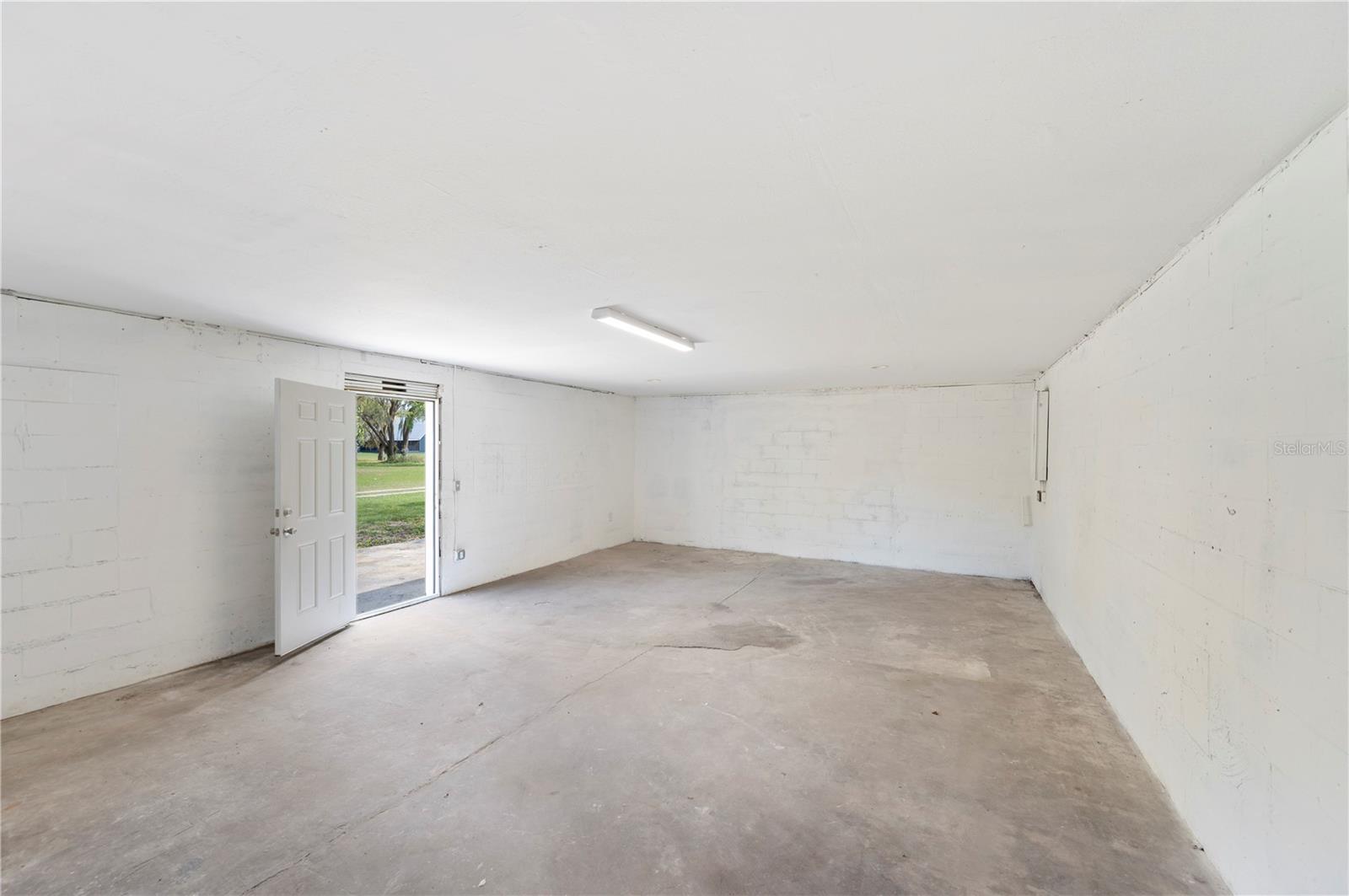Image 31 of 36 For 1310 Walt Williams Road