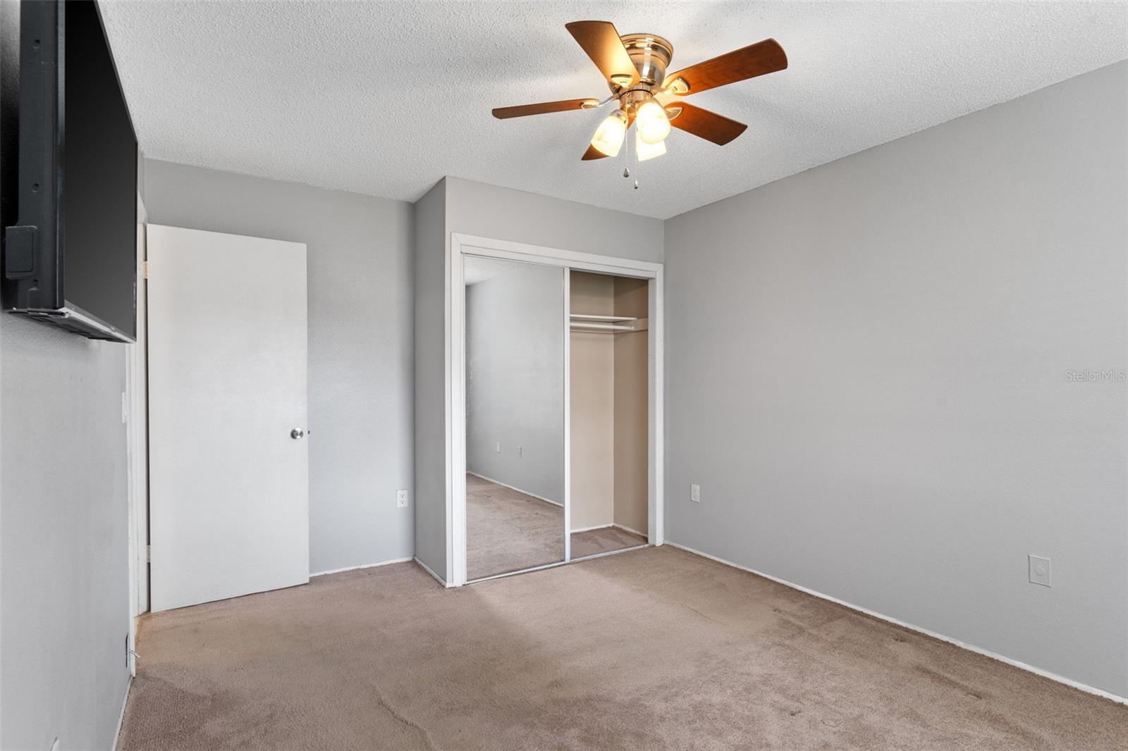 Image 17 of 30 For 227 Dorothy Street