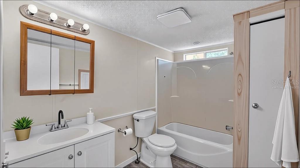 Image 23 of 27 For 8638 Gibson Oaks Drive