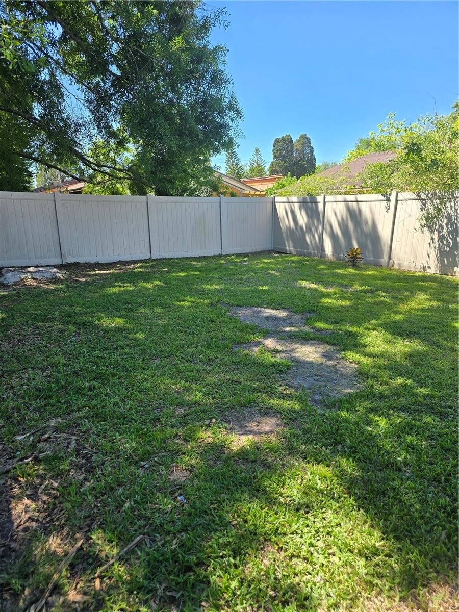 Image 17 of 18 For 2927 7 Iron Drive 0