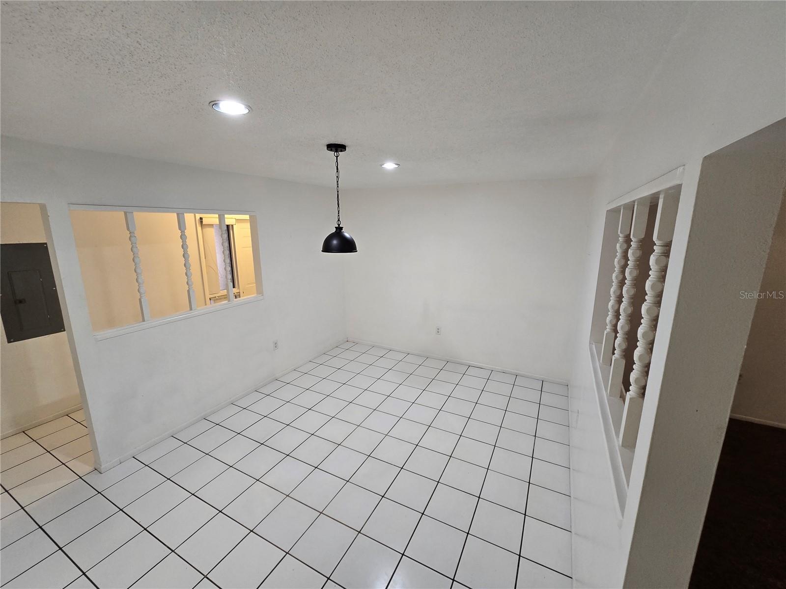 Image 6 of 18 For 2927 7 Iron Drive 0