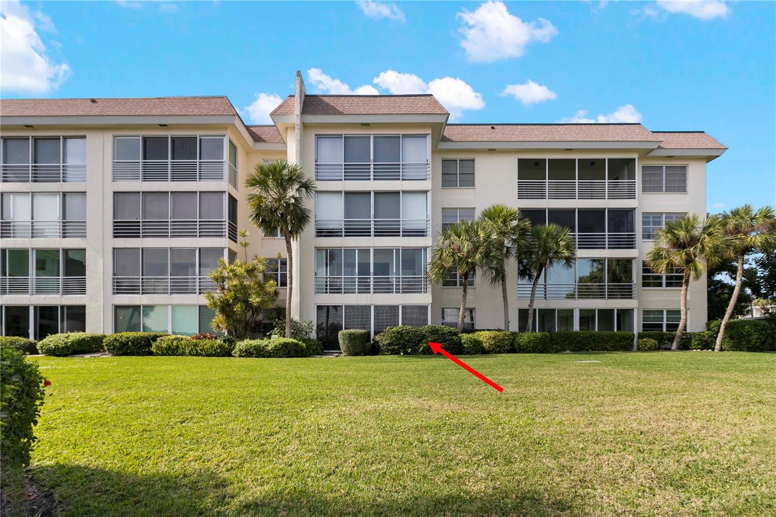 Image 2 of 42 For 605 Sutton Place 102