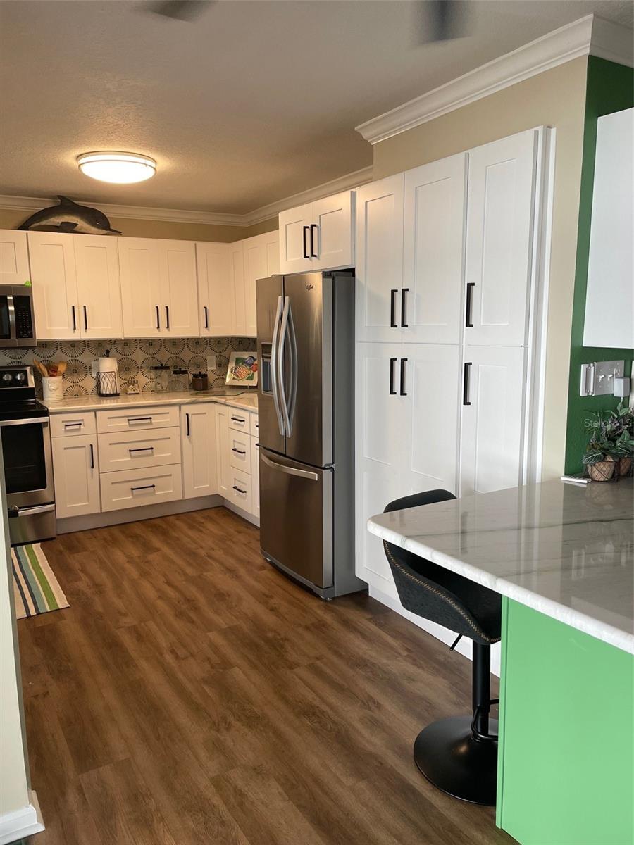 Image 11 of 36 For 247 Pompano Drive Se A