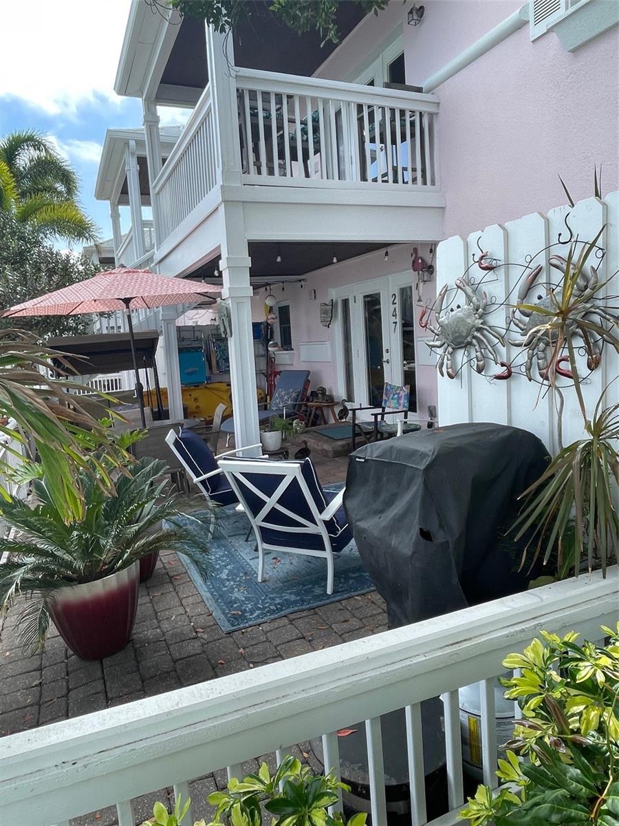 Image 18 of 36 For 247 Pompano Drive Se A