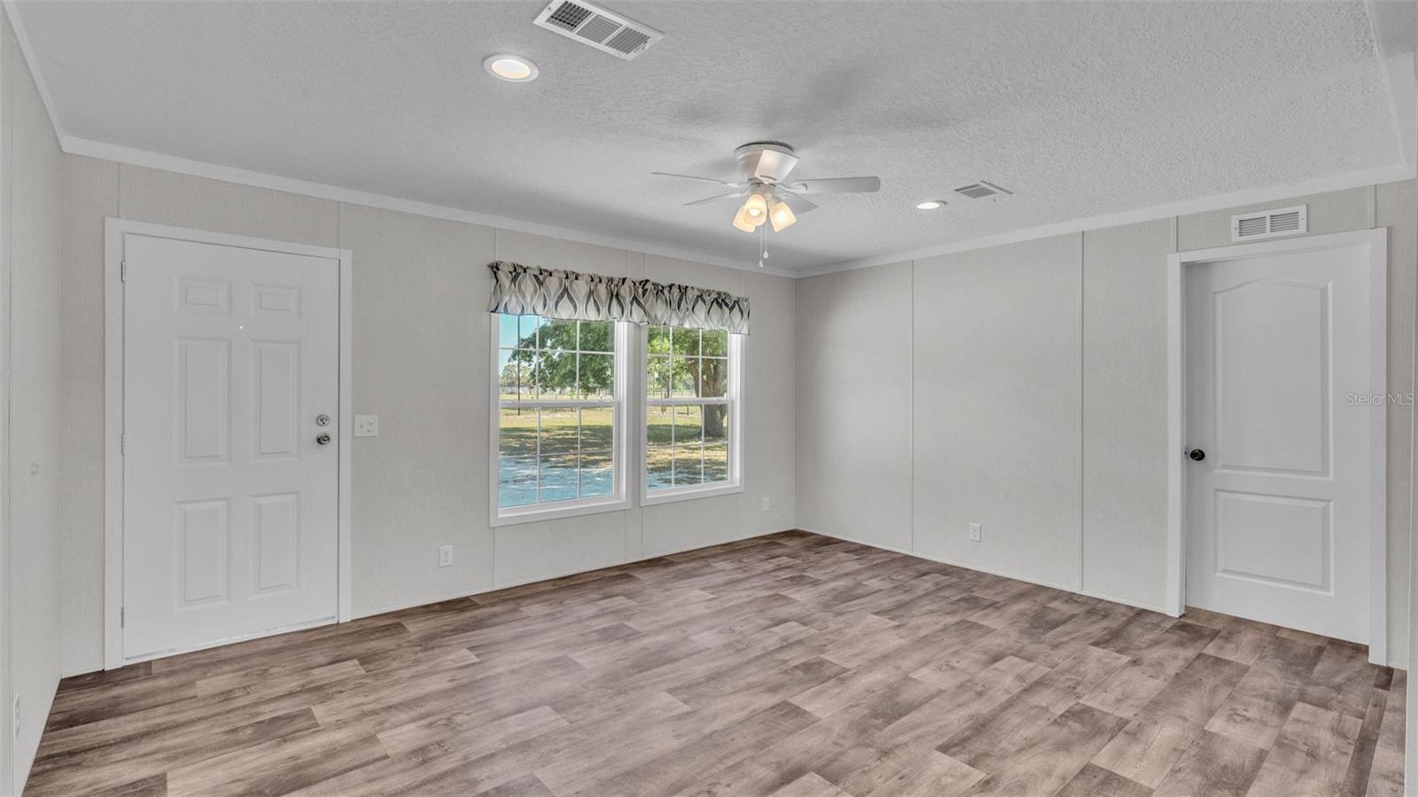 Image 13 of 48 For 5535 Lake Buffum Road