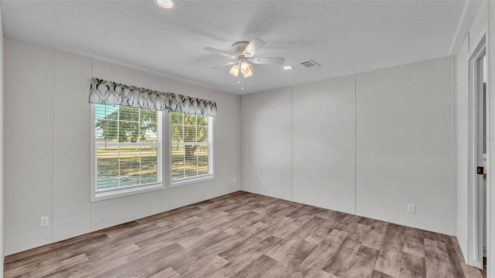 Image 14 of 48 For 5535 Lake Buffum Road