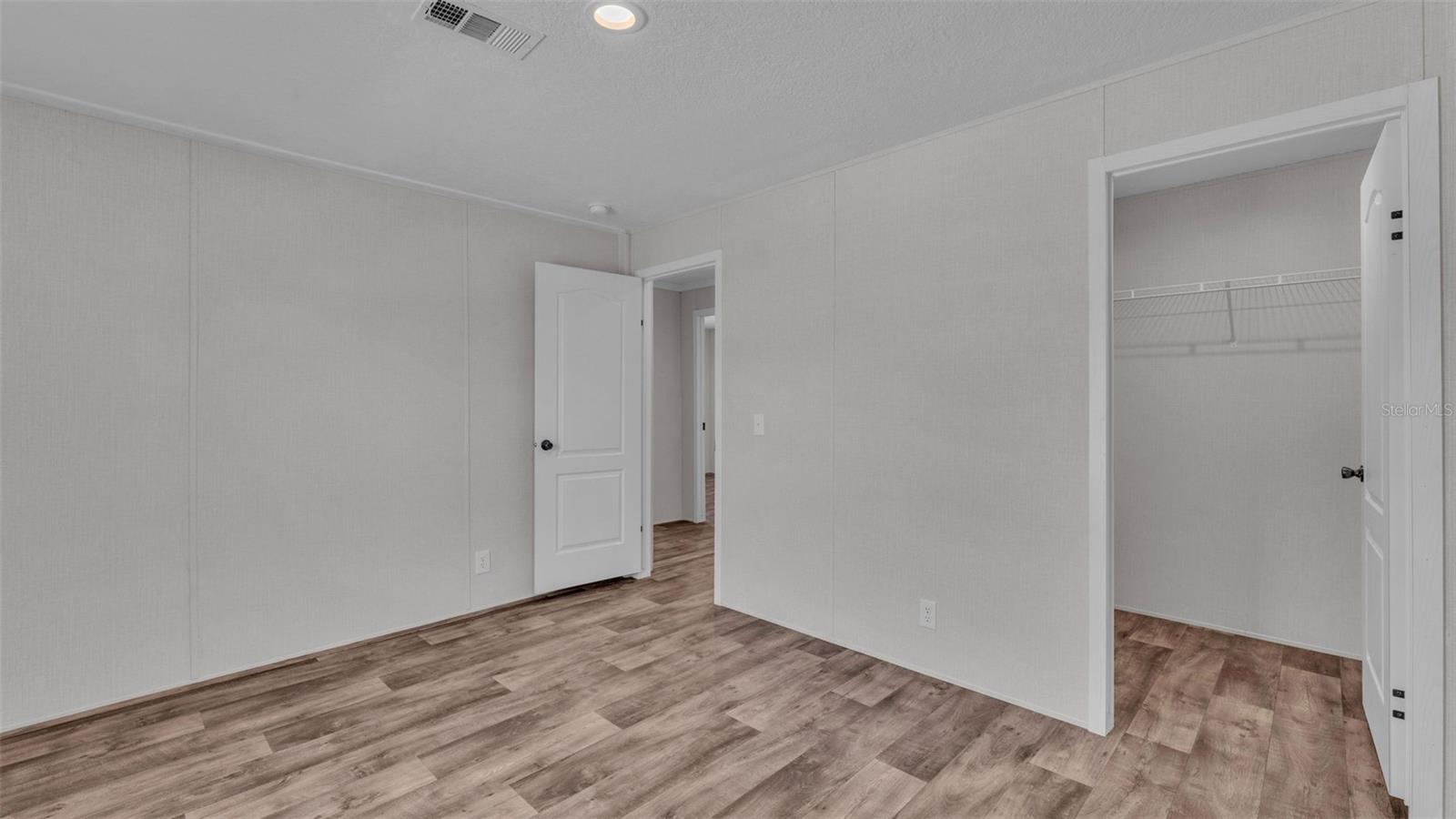 Image 30 of 48 For 5535 Lake Buffum Road