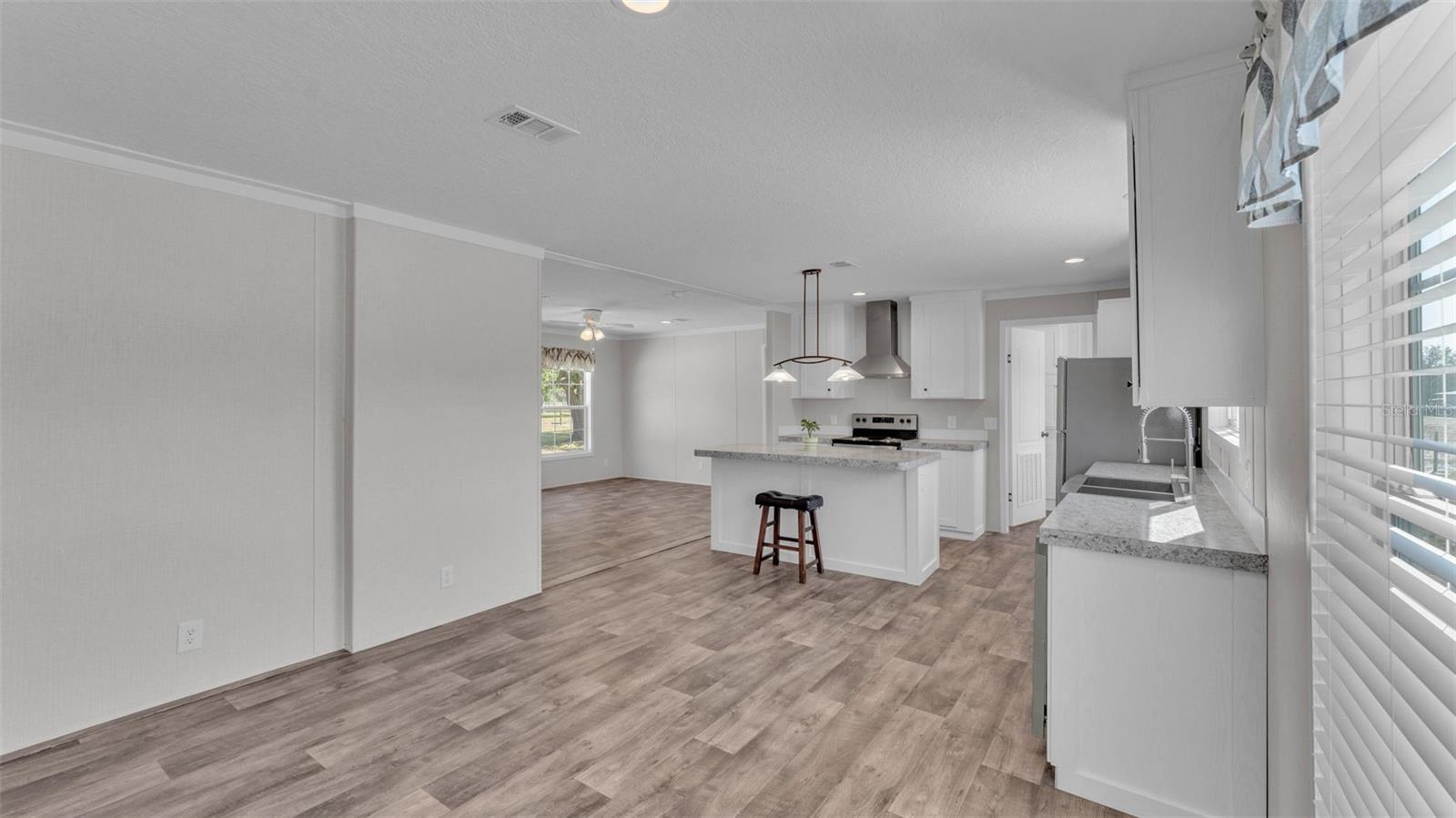 Image 31 of 48 For 5535 Lake Buffum Road