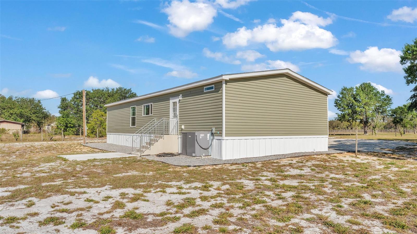 Image 34 of 48 For 5535 Lake Buffum Road